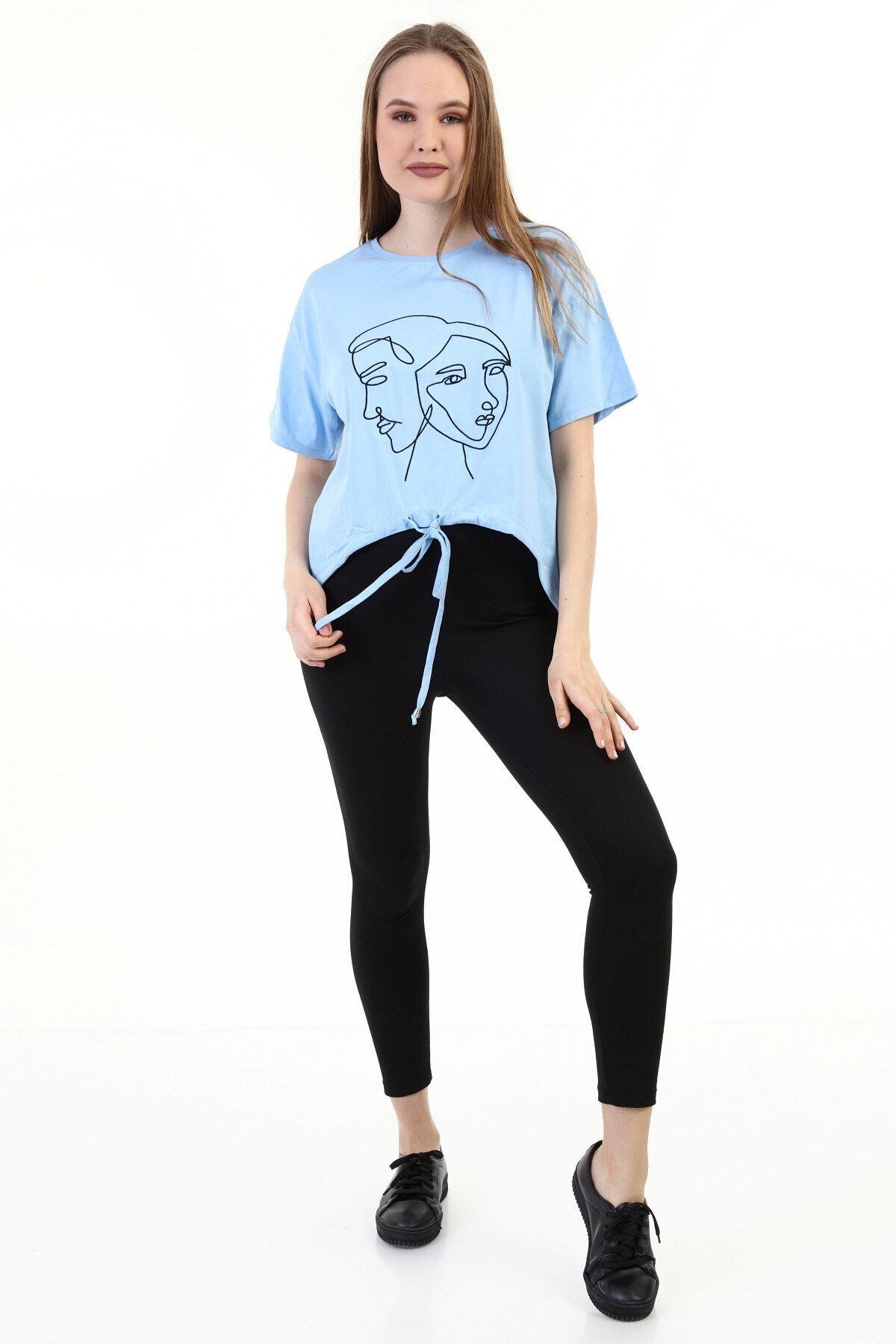 Kadın Nakışlı Mavi T-shirt 20085