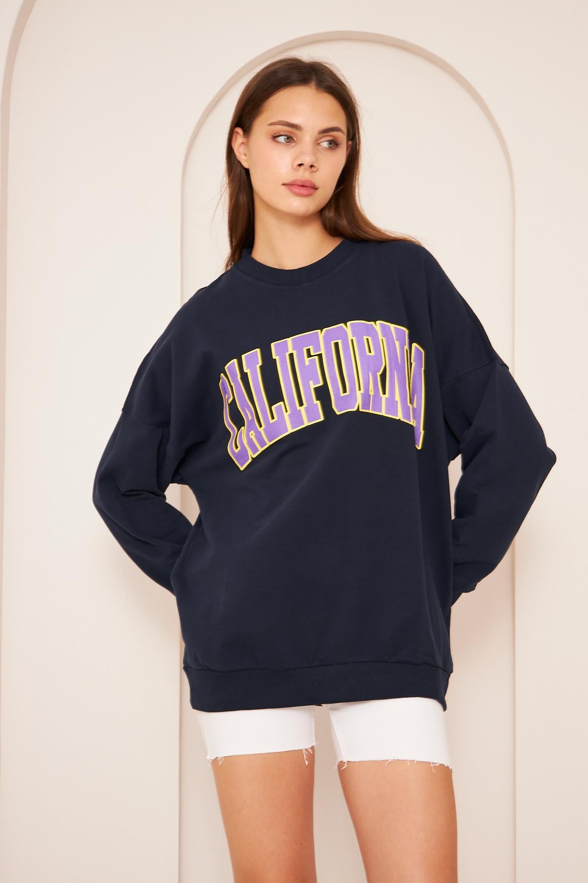 Oversize %100 Pamuklu Şardonlu Sweatshırt 22907b4 -lacivert