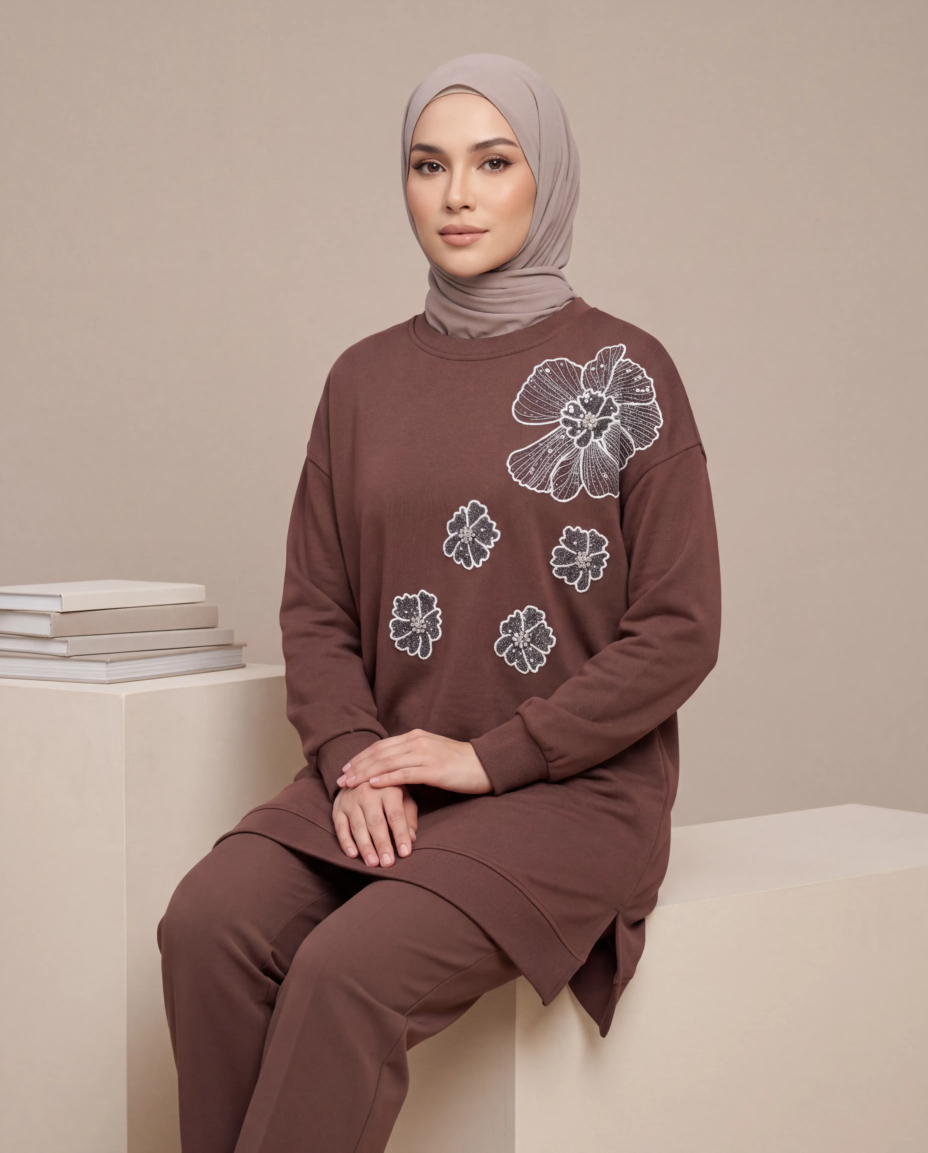 NAKIŞ İŞLEMELİ YUMUŞAK DOKULU ESNEK PREMİUM TUNİK17486