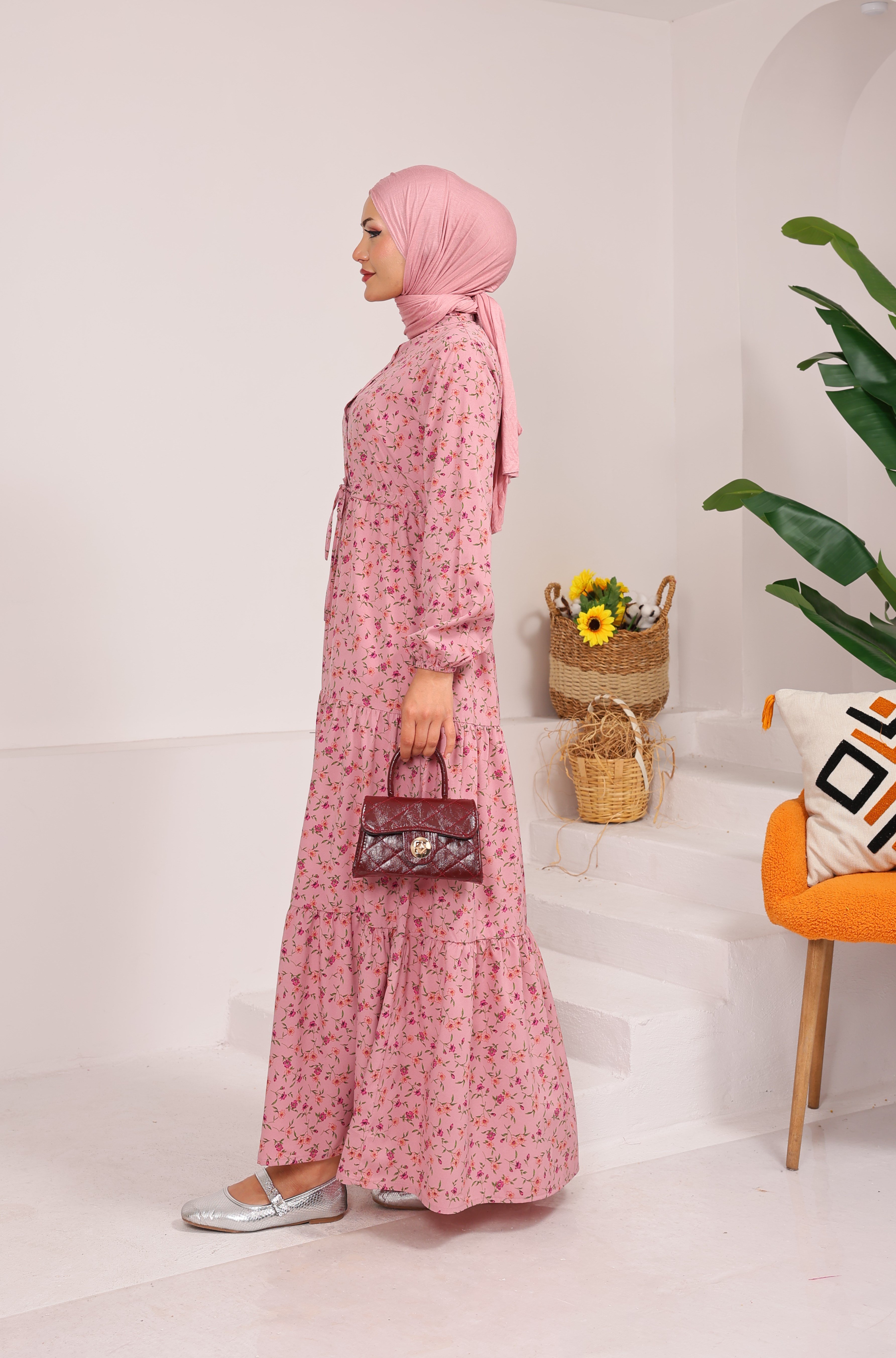08262 ÇİÇEK DESENLİ BELDEN BAĞLAMALI VİSKON KUMAŞ ELBİSE PEMBE 