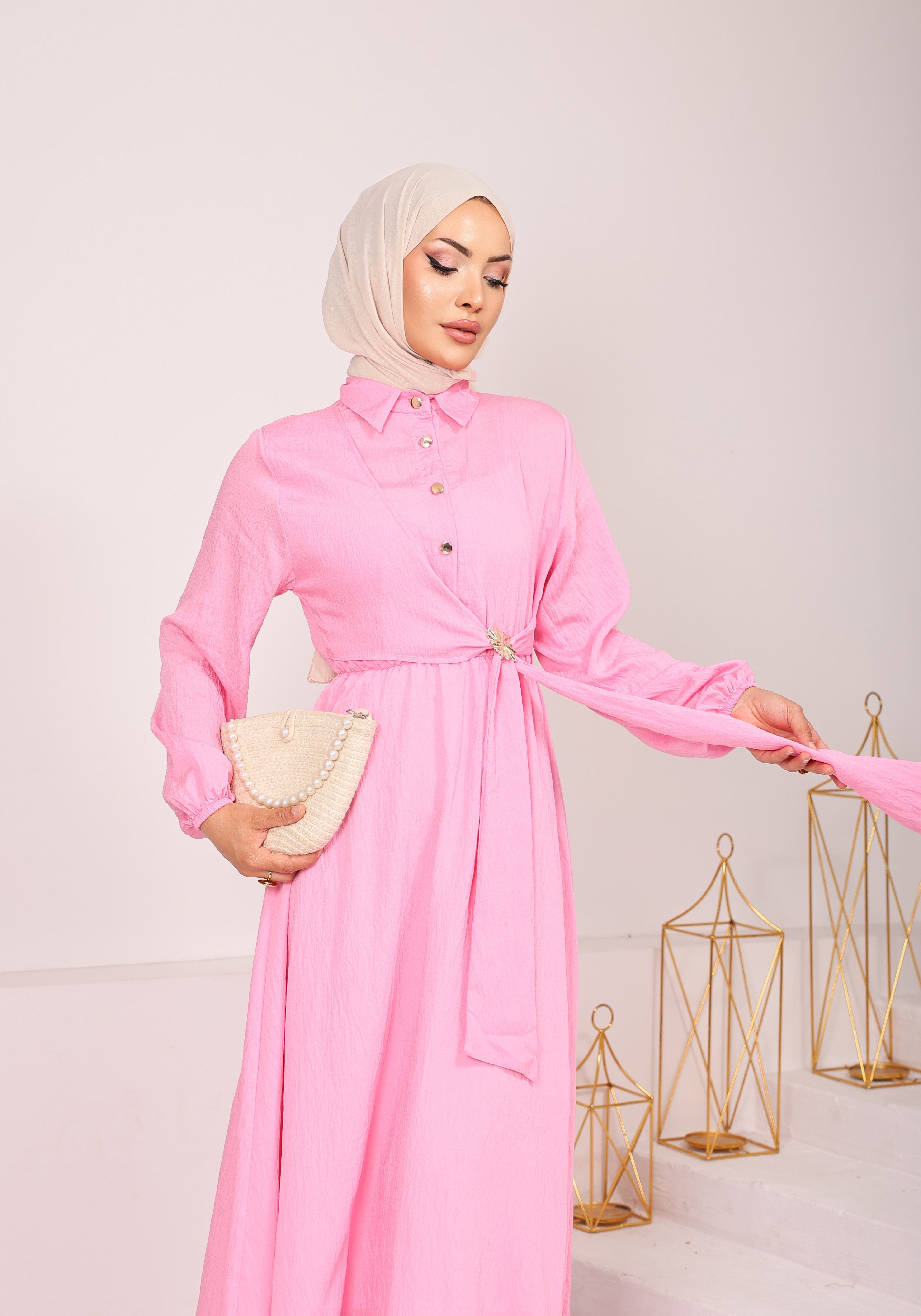 1725 MODAL KUMSAŞ BROŞ DETAYLI YANDAN BAĞLAMALI YENİ SEZON ELBİSE PEMBE 