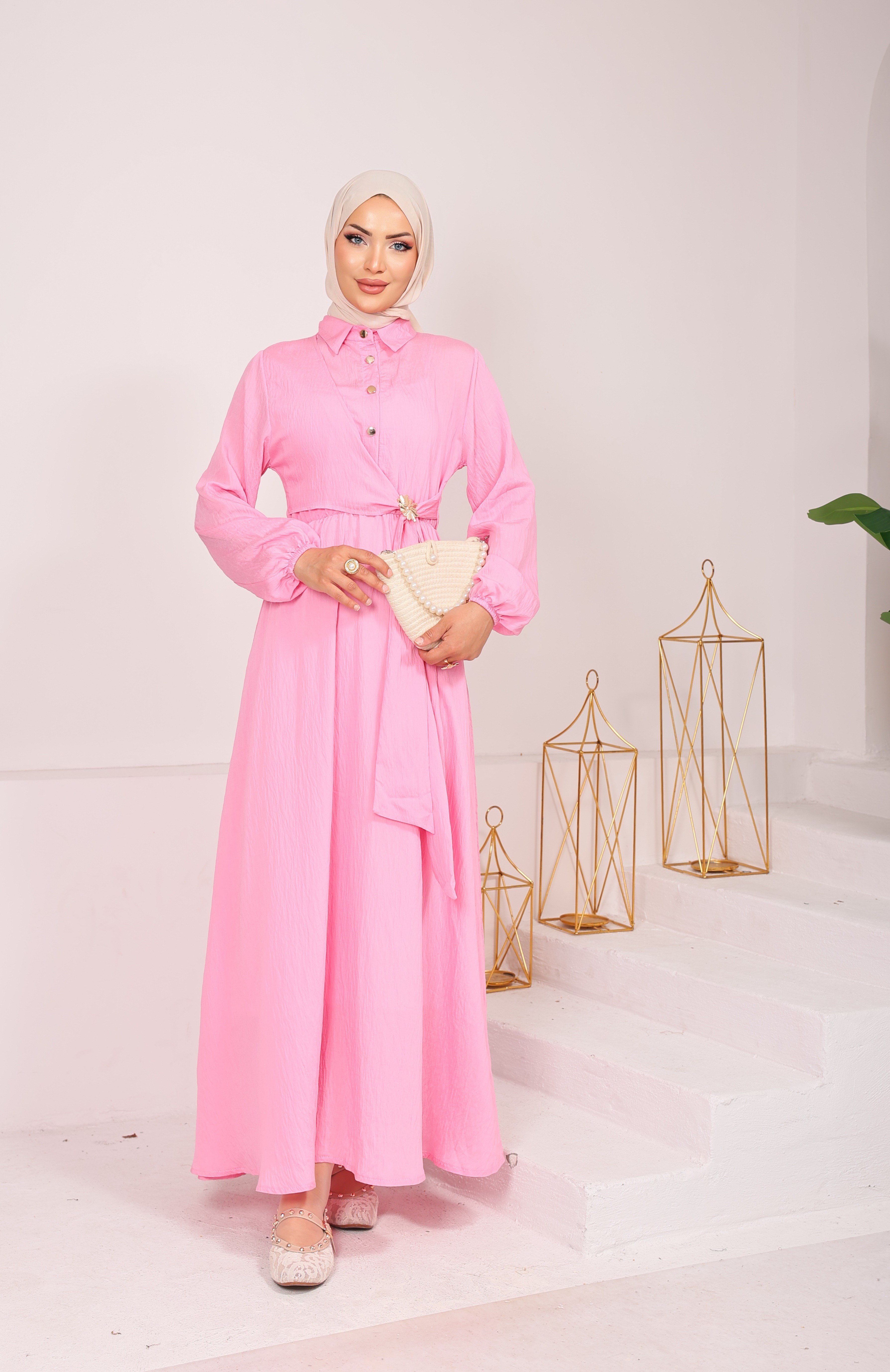 1725 MODAL KUMSAŞ BROŞ DETAYLI YANDAN BAĞLAMALI YENİ SEZON ELBİSE PEMBE 