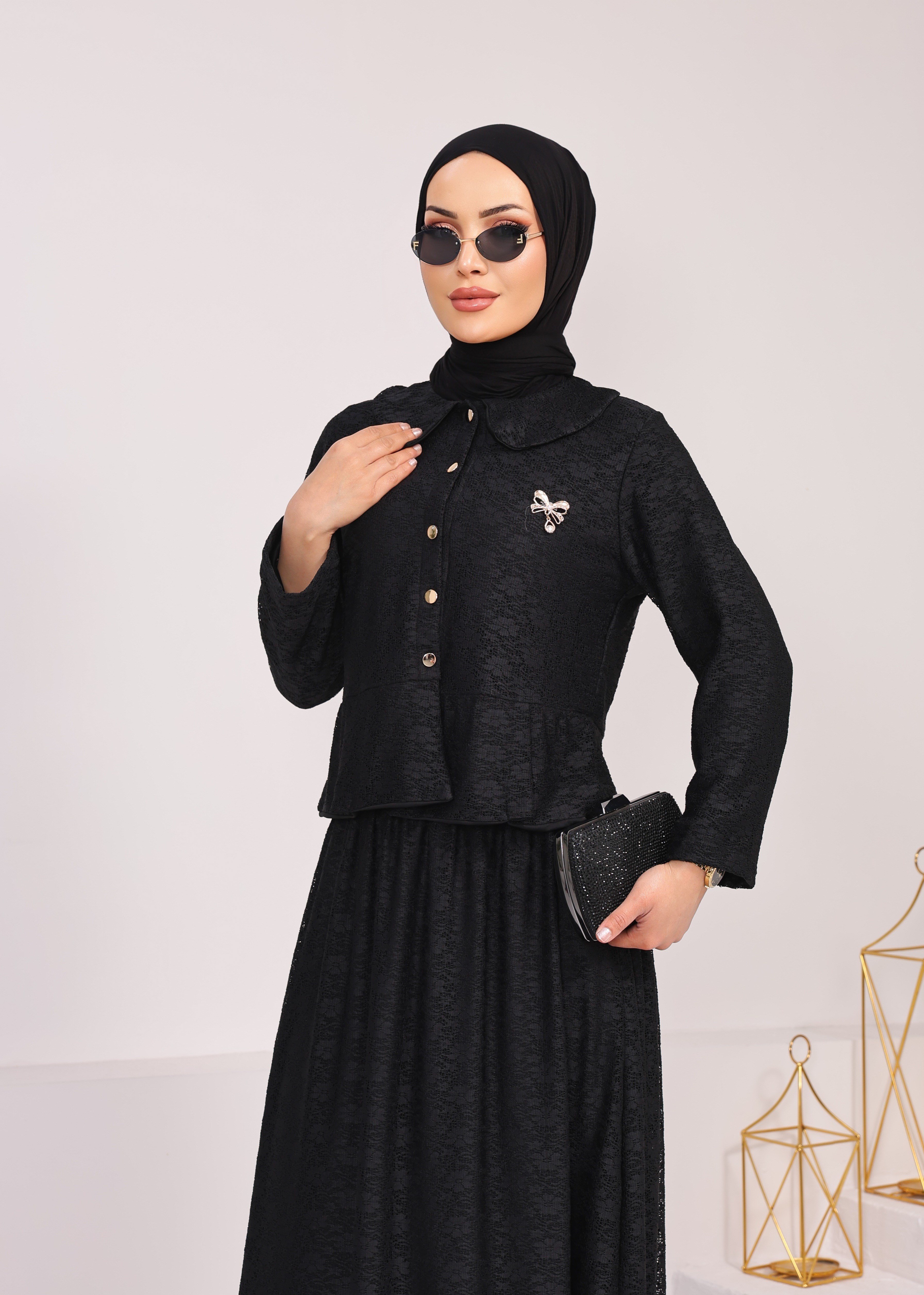 1849 BROŞ DETAYLI BOYDAN DÜĞMELİ DANTEL ETEKLİ KUMAŞ ASTARLI SİYAH 