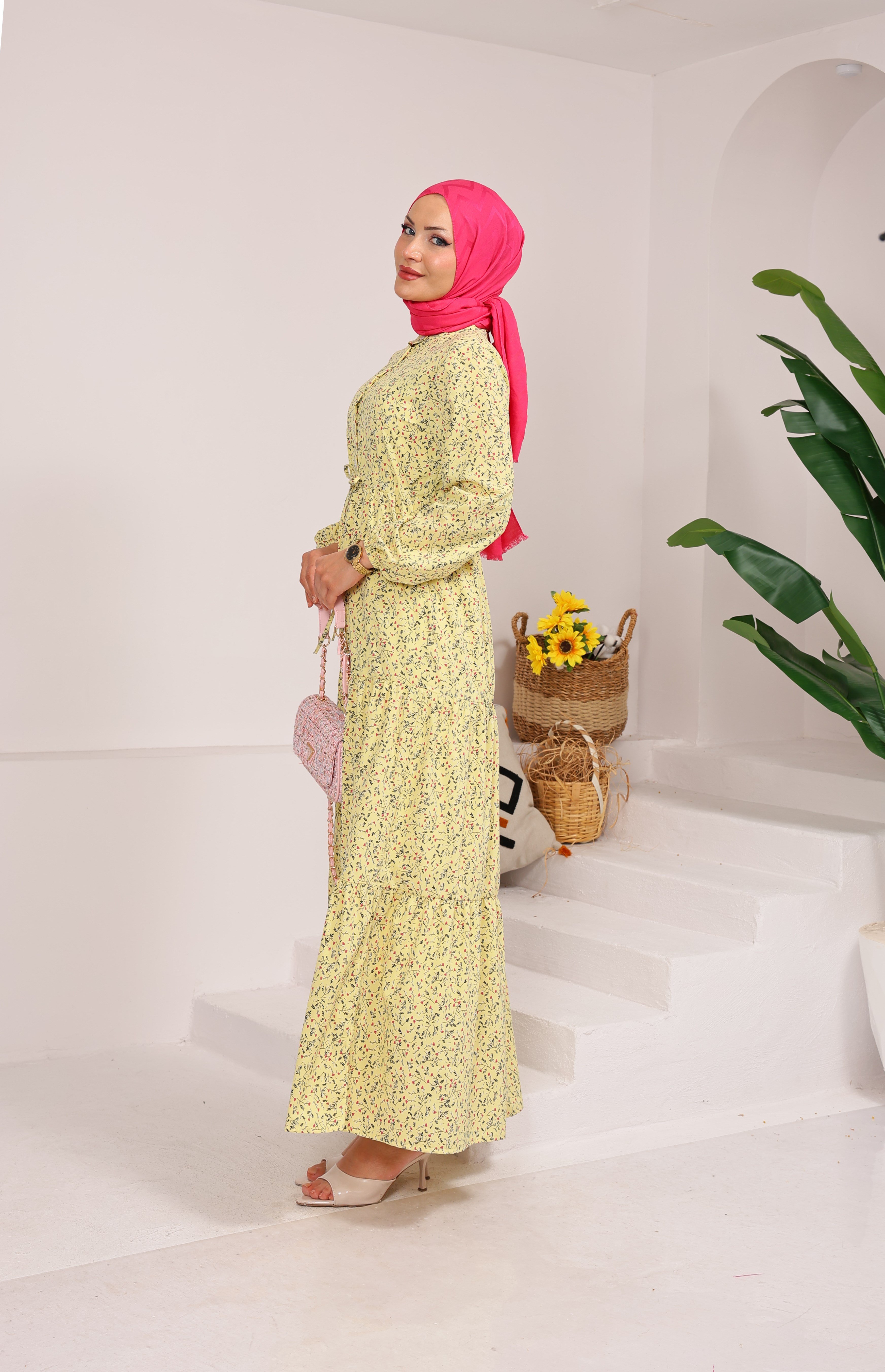 76153 ÇİÇEK DESENLİ BELDEN BAĞLAMALI VİSKON KUMAŞ ELBİSE SARI 