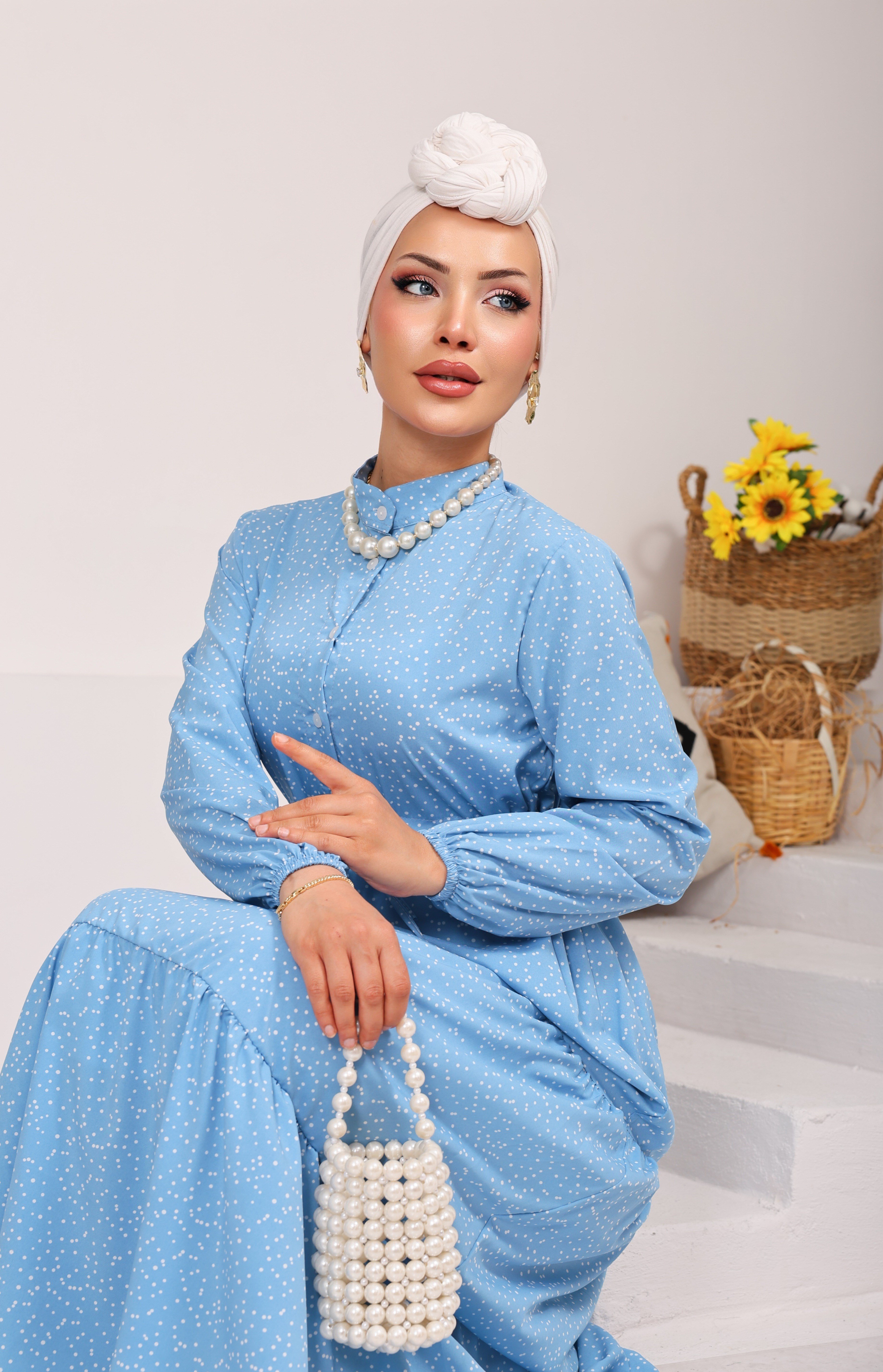 86210 KÜÇÜK PUANTİYELİ YARIYA KADAR DÜĞMELİ VİSKON KUMAŞ ELBİSE BEBE MAVİ 
