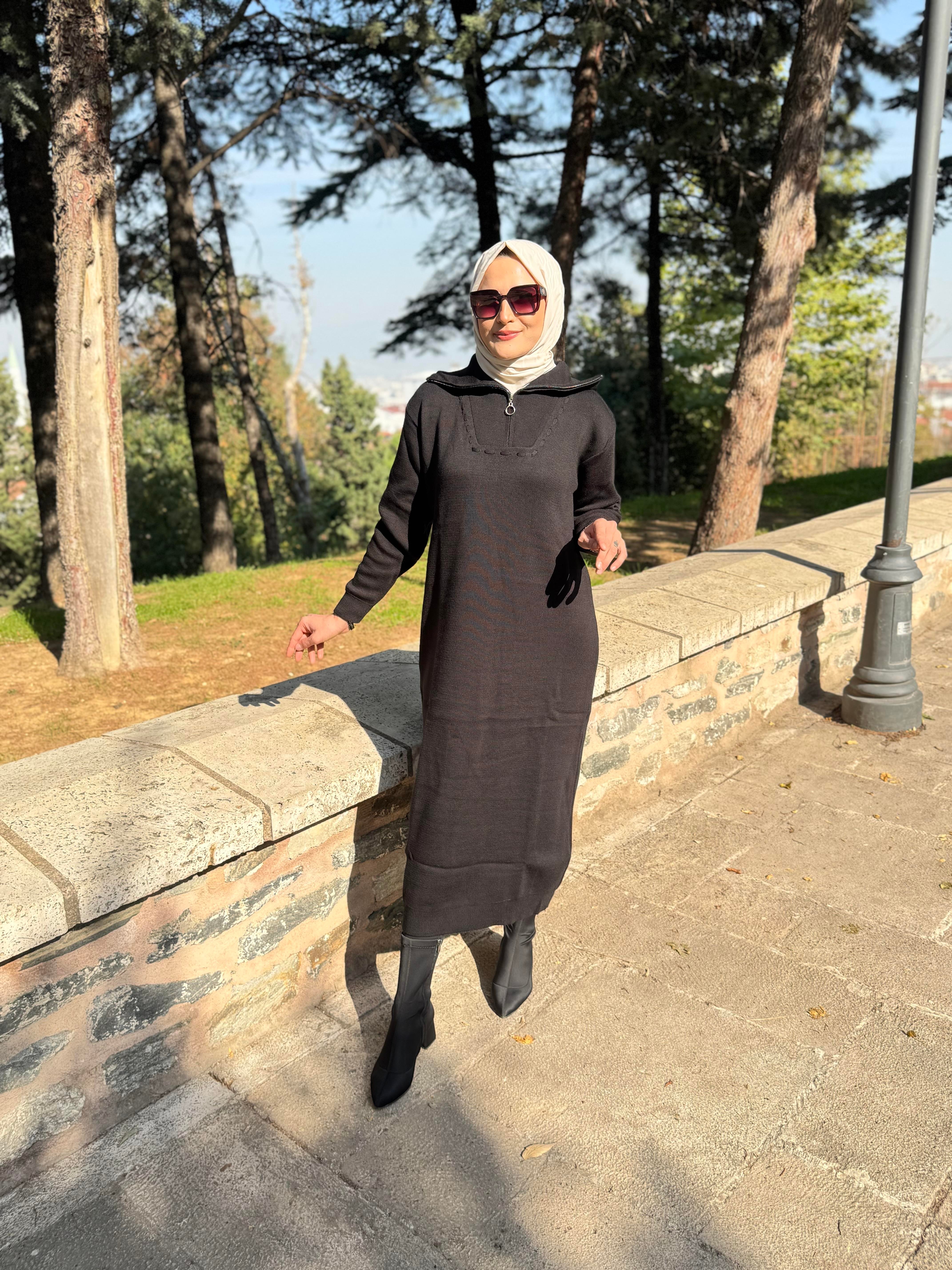 BOĞAZLI FERMUARLI TRİKO ELBİSE SİYAH