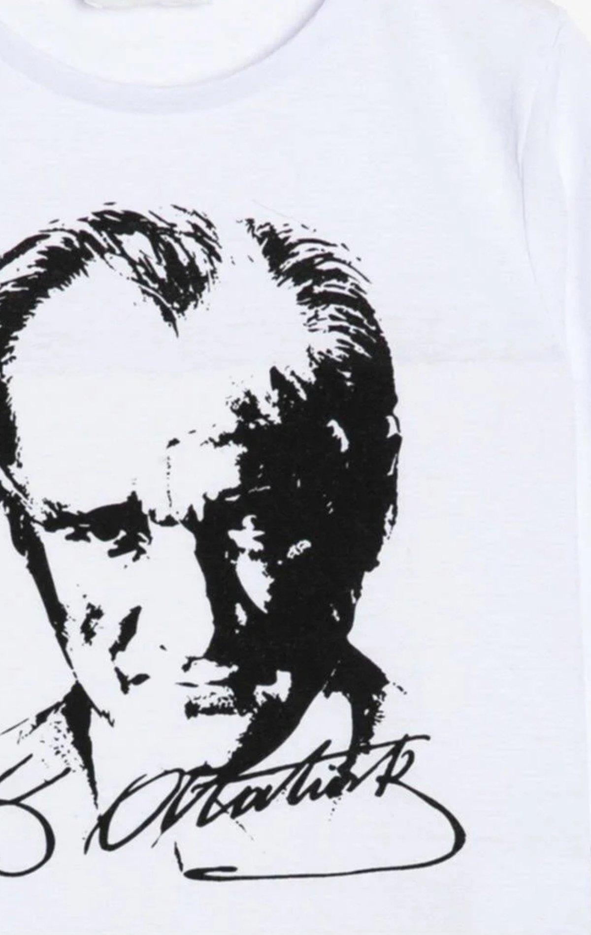 Atatürk Baskılı İmza Detay Beyaz Uzun Kollu Tşört
