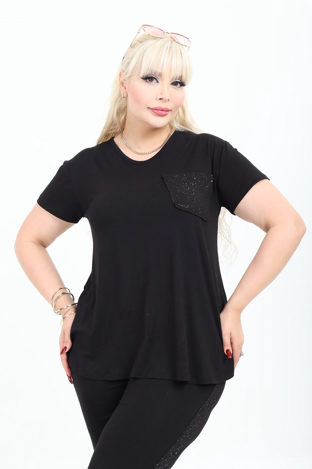 Kadın Siyah Taş Detaylı  Kapri ve Tshirt Şık Viskon Penye Alt Üst Takım