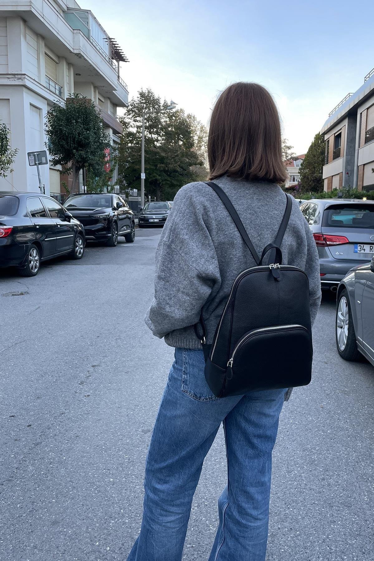 Hakiki Deri Kadın Sırt Çantası YC041581DDZ