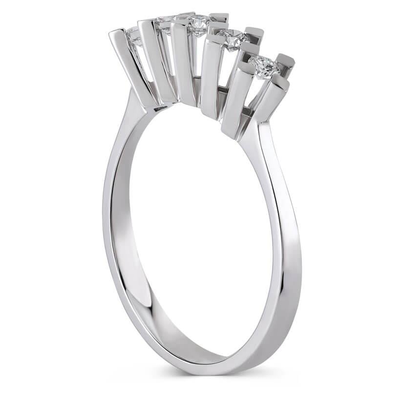 0.25 Karat Beştaş Pırlanta Yüzük