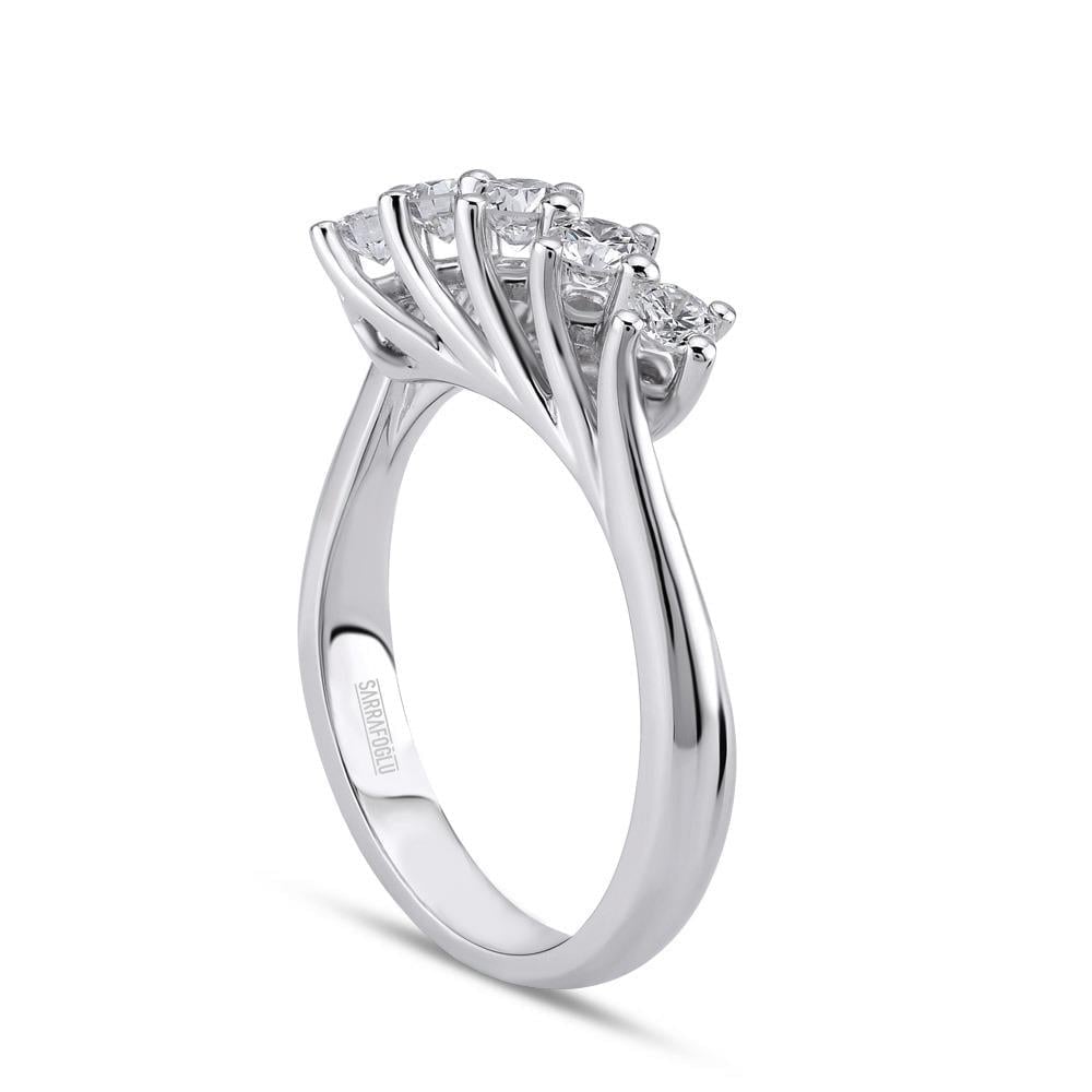 0.50 Karat Beştaş Pırlanta Yüzük