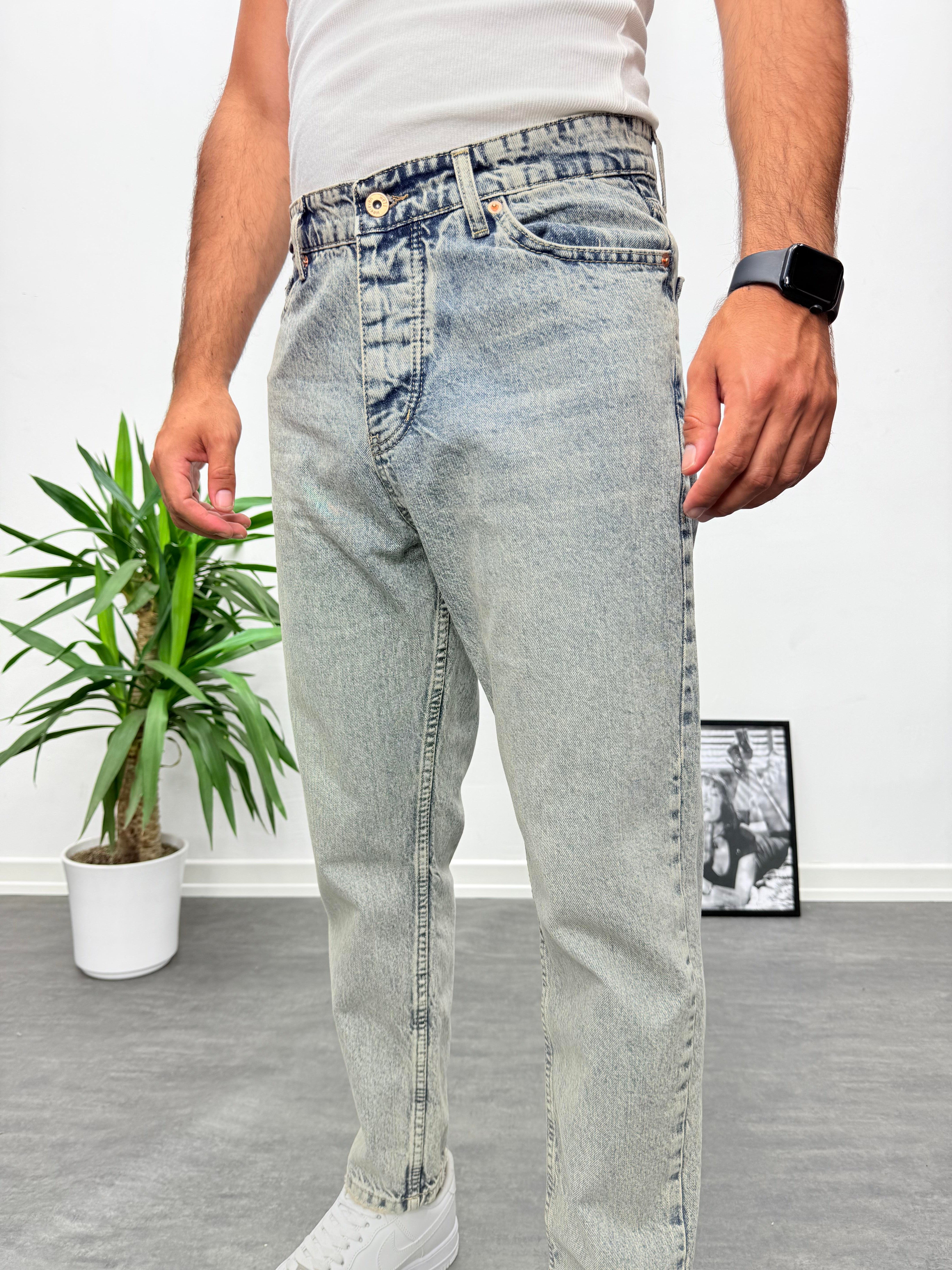 Asit Yıkamalı Boyfriend Jean Pantolon