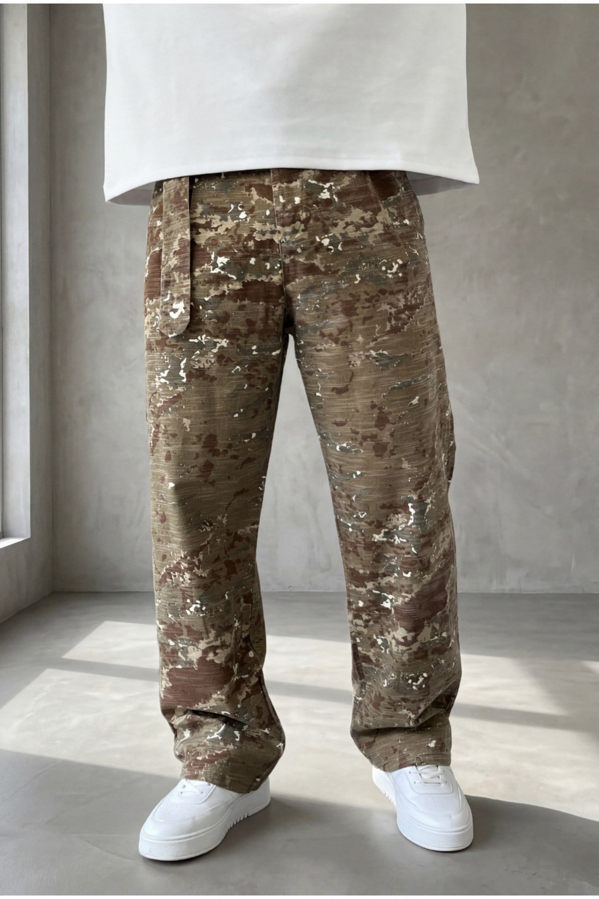 Erkek Kemer Detaylı Kamuflaj Desenli Keten Baggy Pantolon