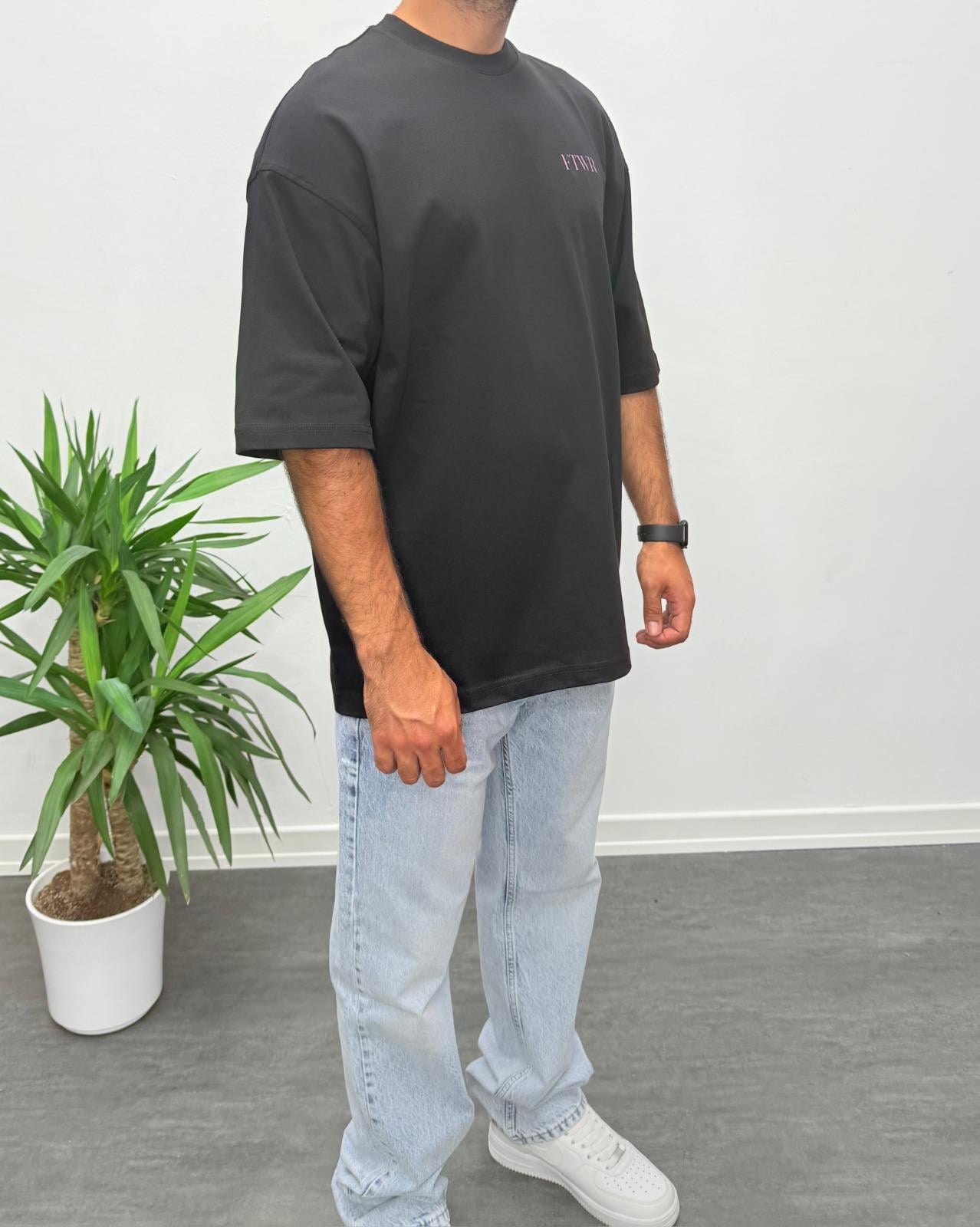 Siyah Tasarım Baskılı Oversize T-Shirt
