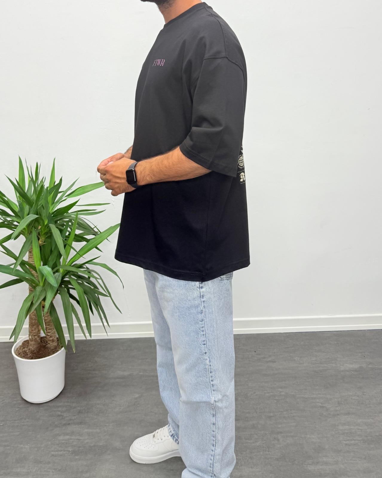 Siyah Tasarım Baskılı Oversize T-Shirt