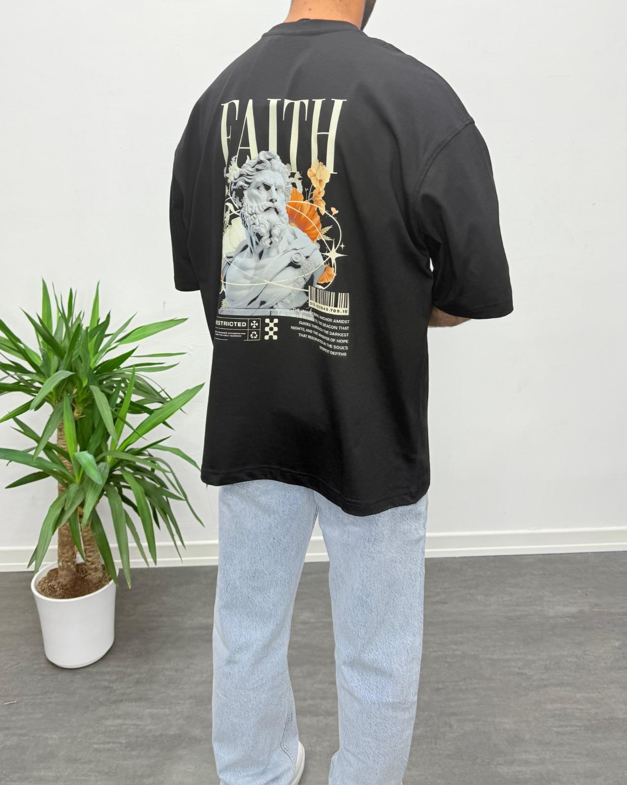 Siyah Tasarım Baskılı Oversize T-Shirt