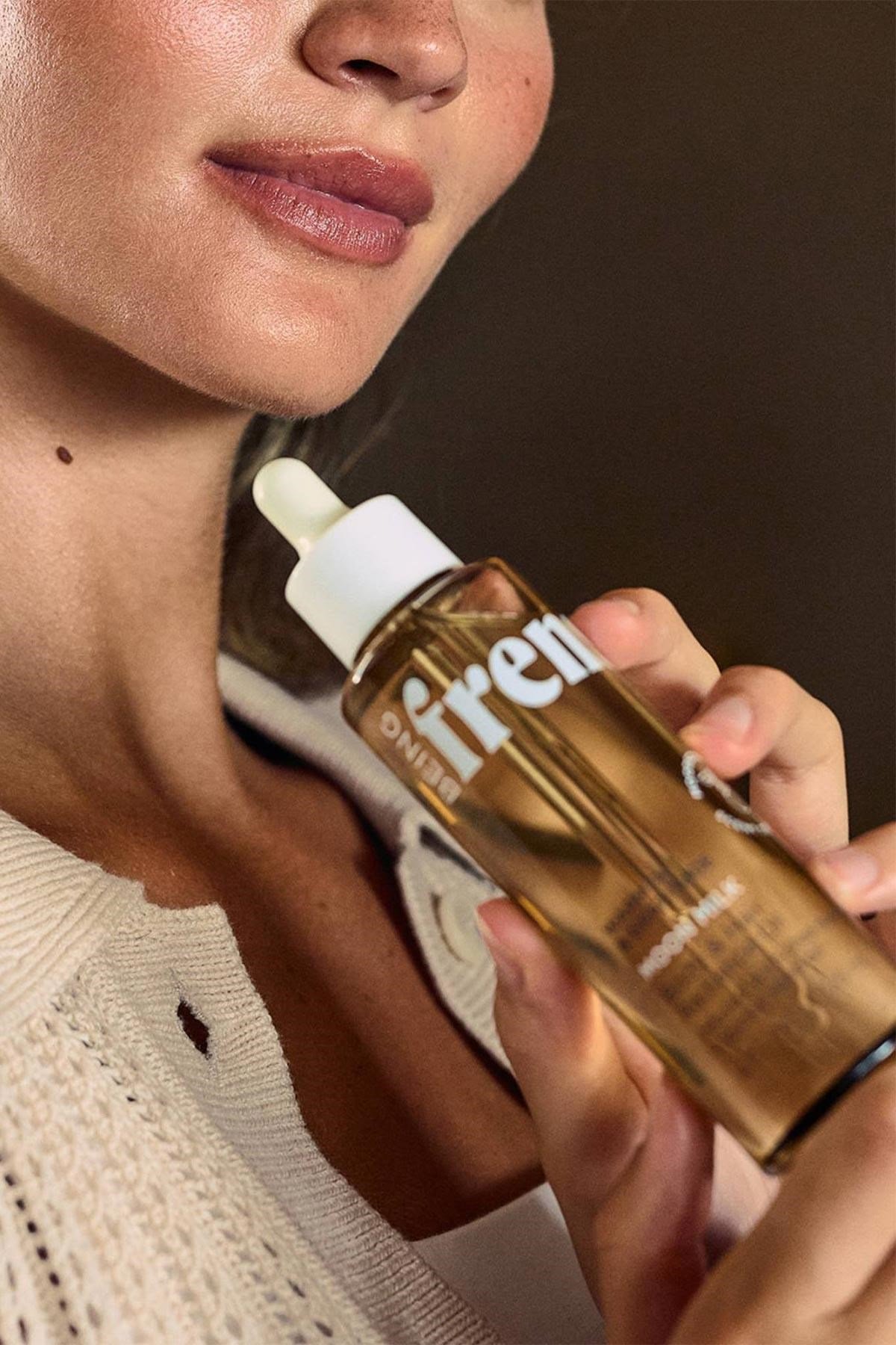 Being Frenshe Moon Milk Kokulu Vücut ve Saç Bakım Yağı 120ML