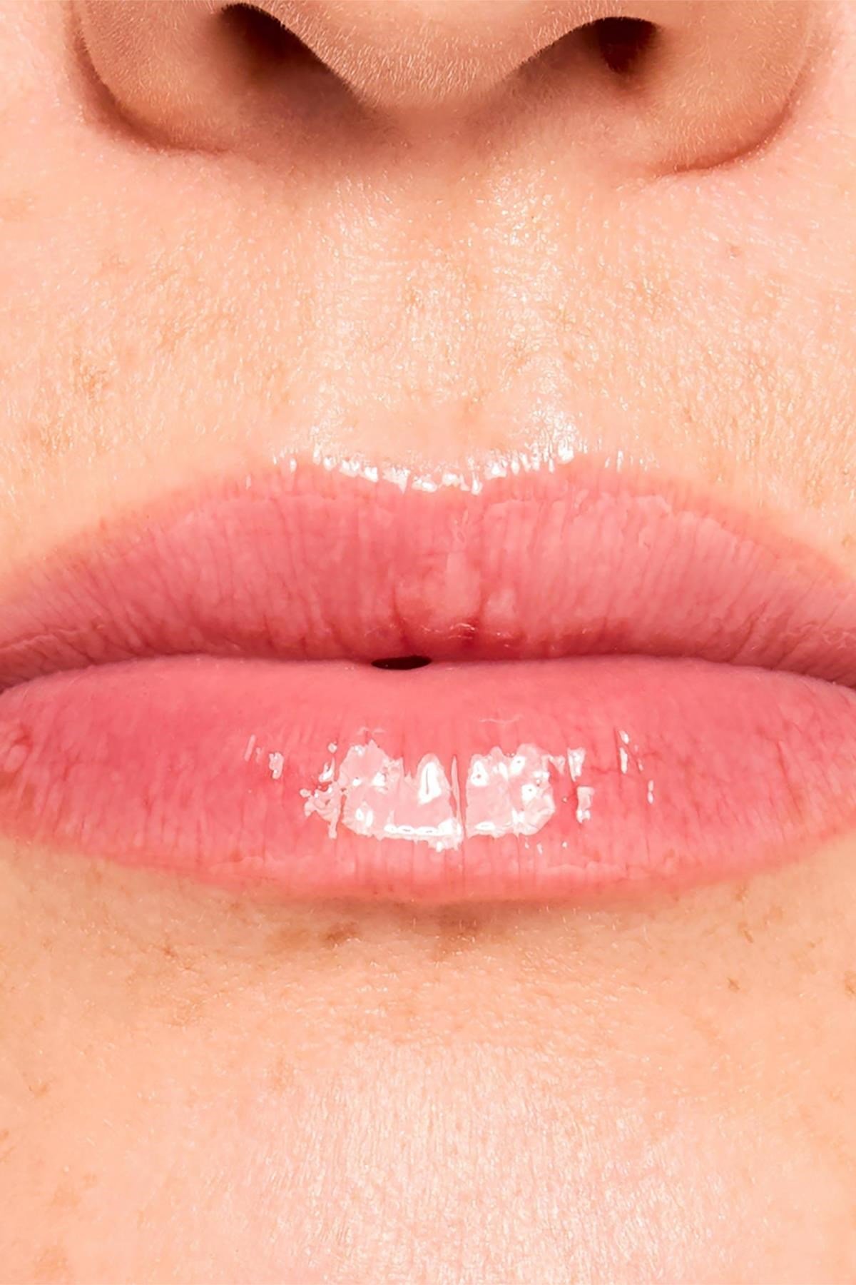 Colourpop Fresh Kiss Parlatıcı Etkili Dudak Balmı Wild Berry 14GR