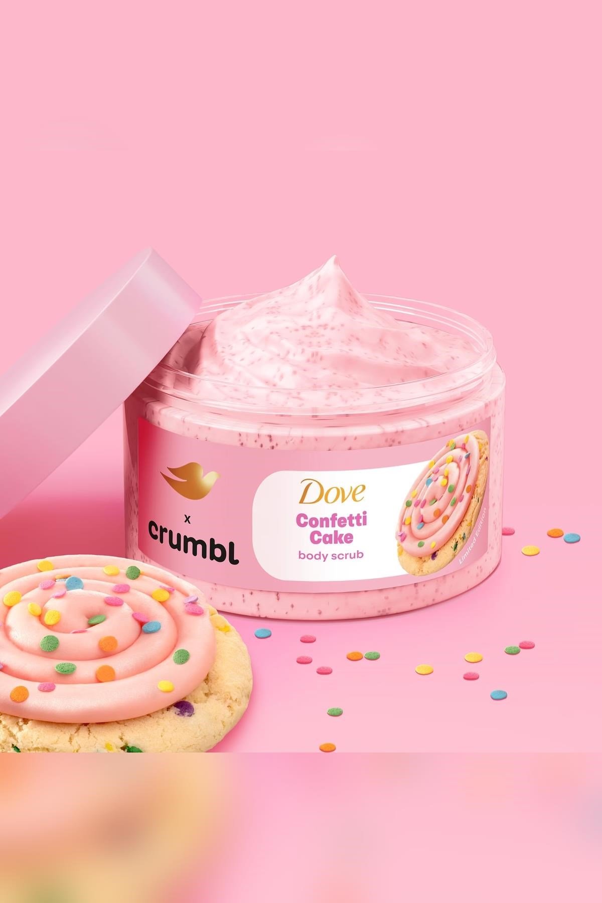 Dove Crumbl Confetti Cake Vücut Peelingi 425GR