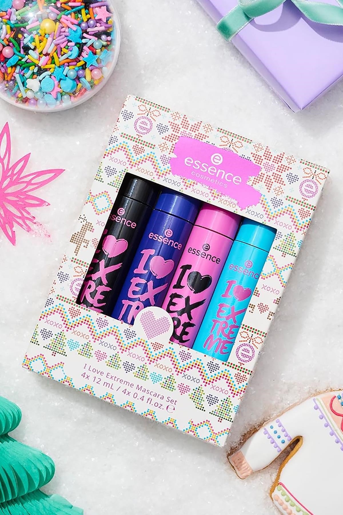 Essence Cosmetics I Love Extreme Maskara Set 4 Parça Siyah