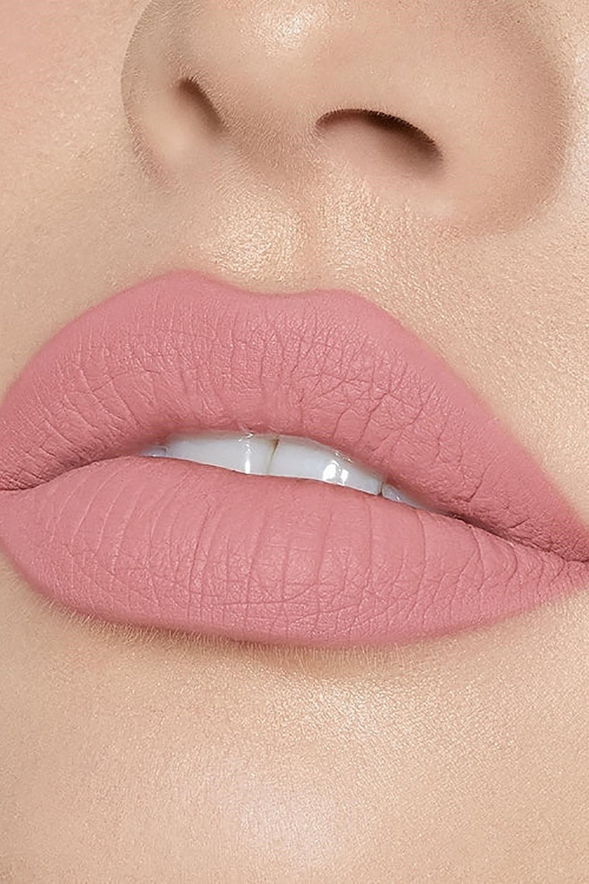 Kylie Dudak Kalemi ve Mat Likit Ruj Set 300 Koko K