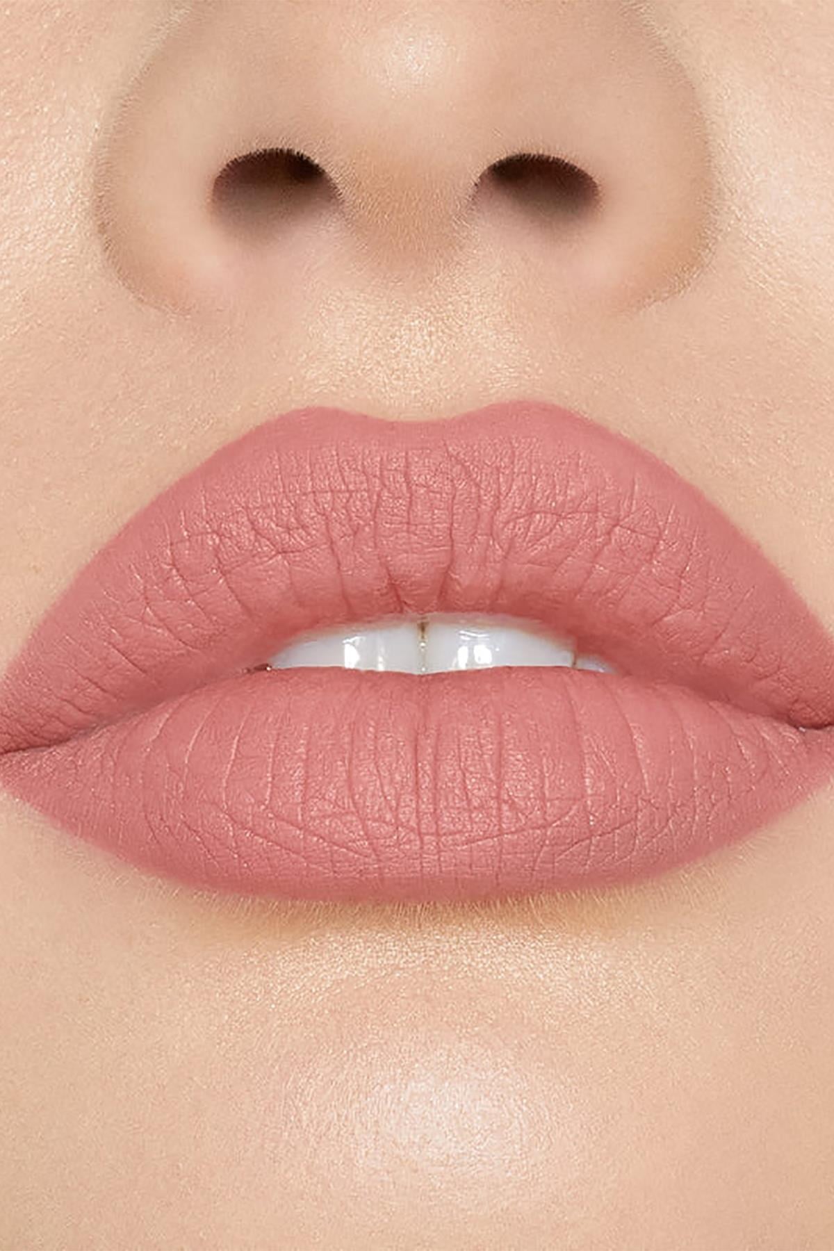 Kylie Dudak Kalemi ve Mat Likit Ruj Set 700 Bare