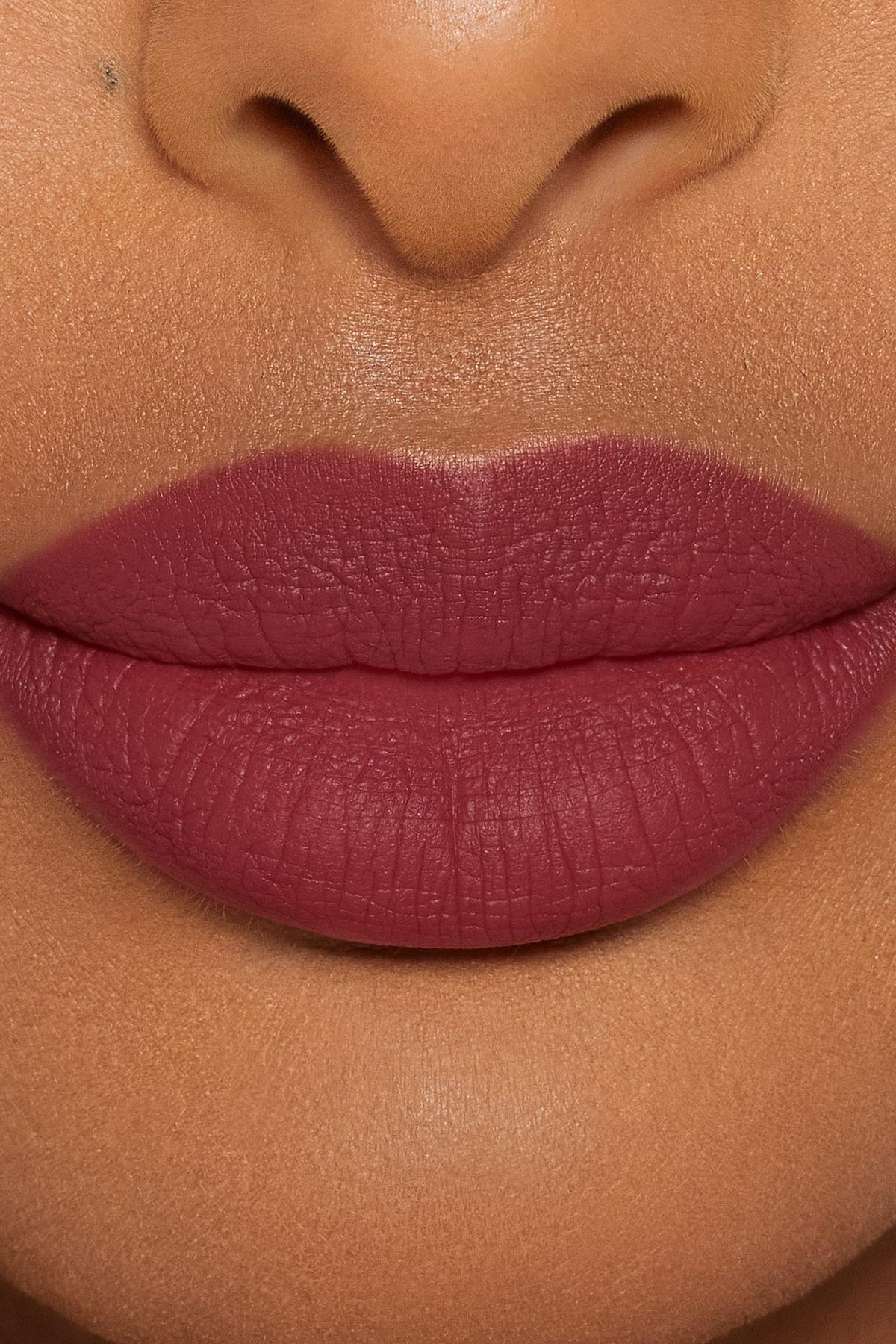 Kylie Dudak Kalemi ve Mat Likit Ruj Set 103 Better Not Pout