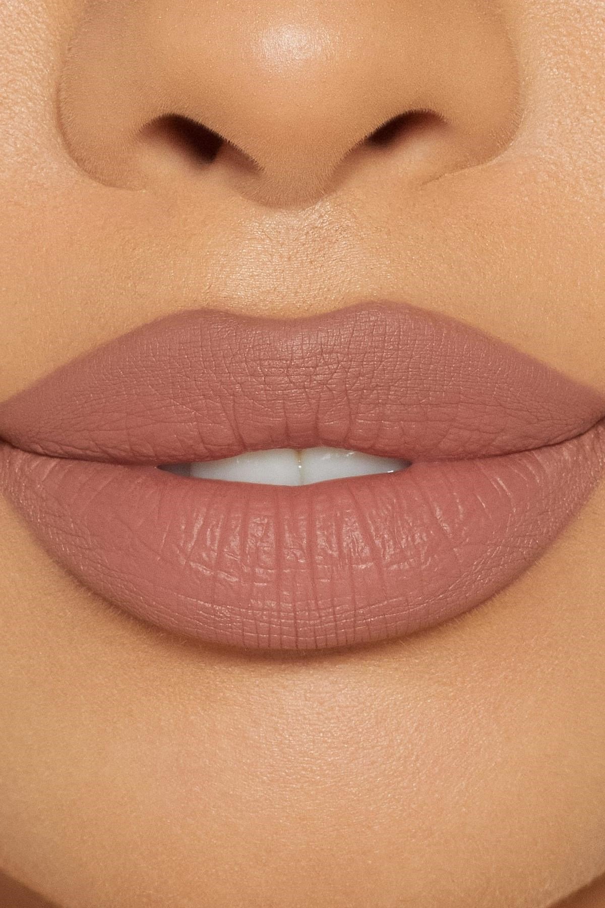 Kylie Dudak Kalemi ve Mat Likit Ruj Set 703 Dolce K