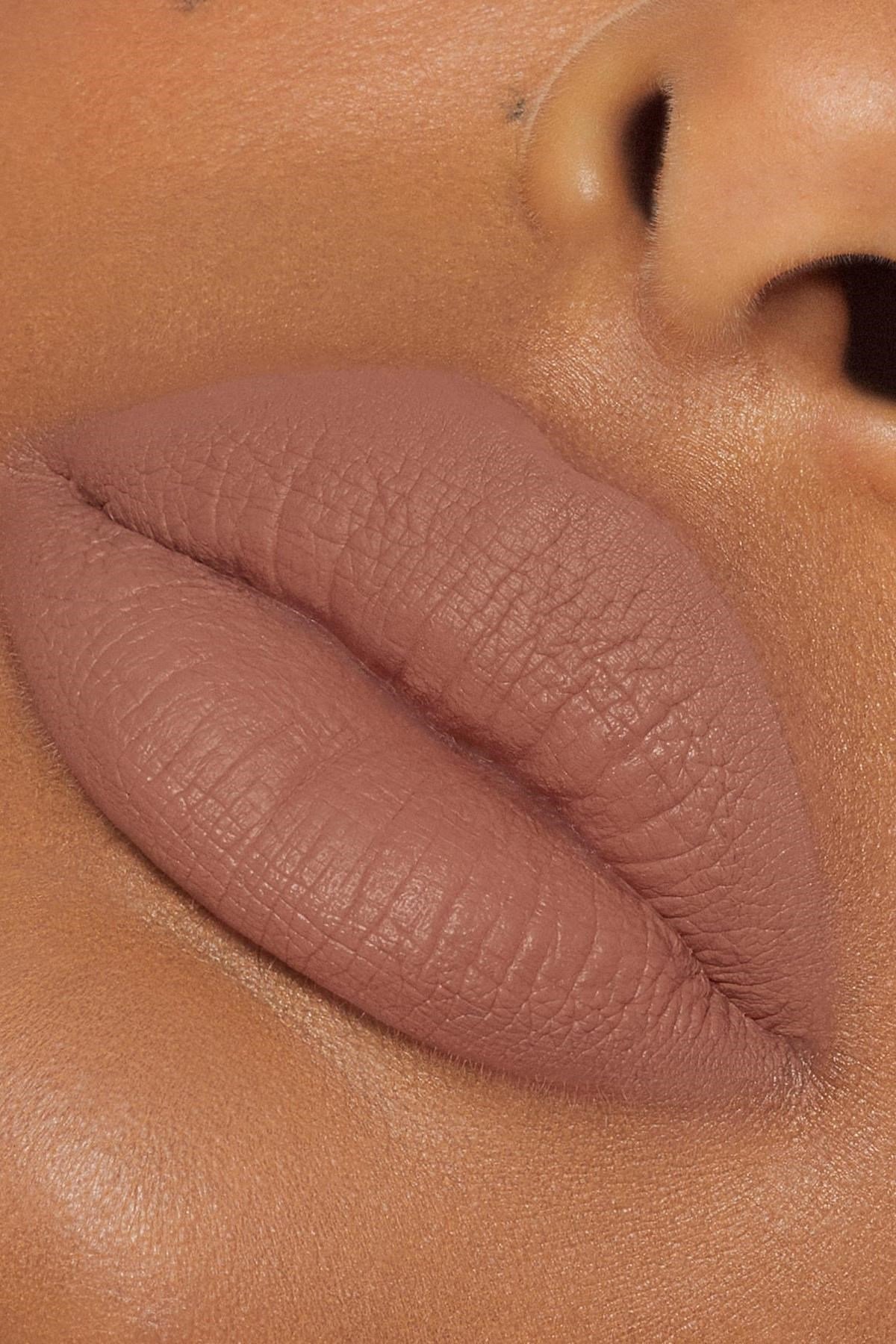 Kylie Dudak Kalemi ve Mat Likit Ruj Set 703 Dolce K