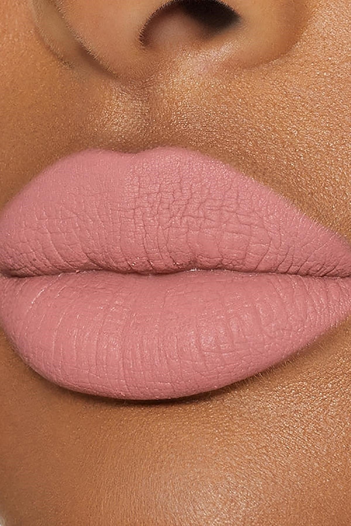 Kylie Dudak Kalemi ve Mat Likit Ruj Set 300 Koko K