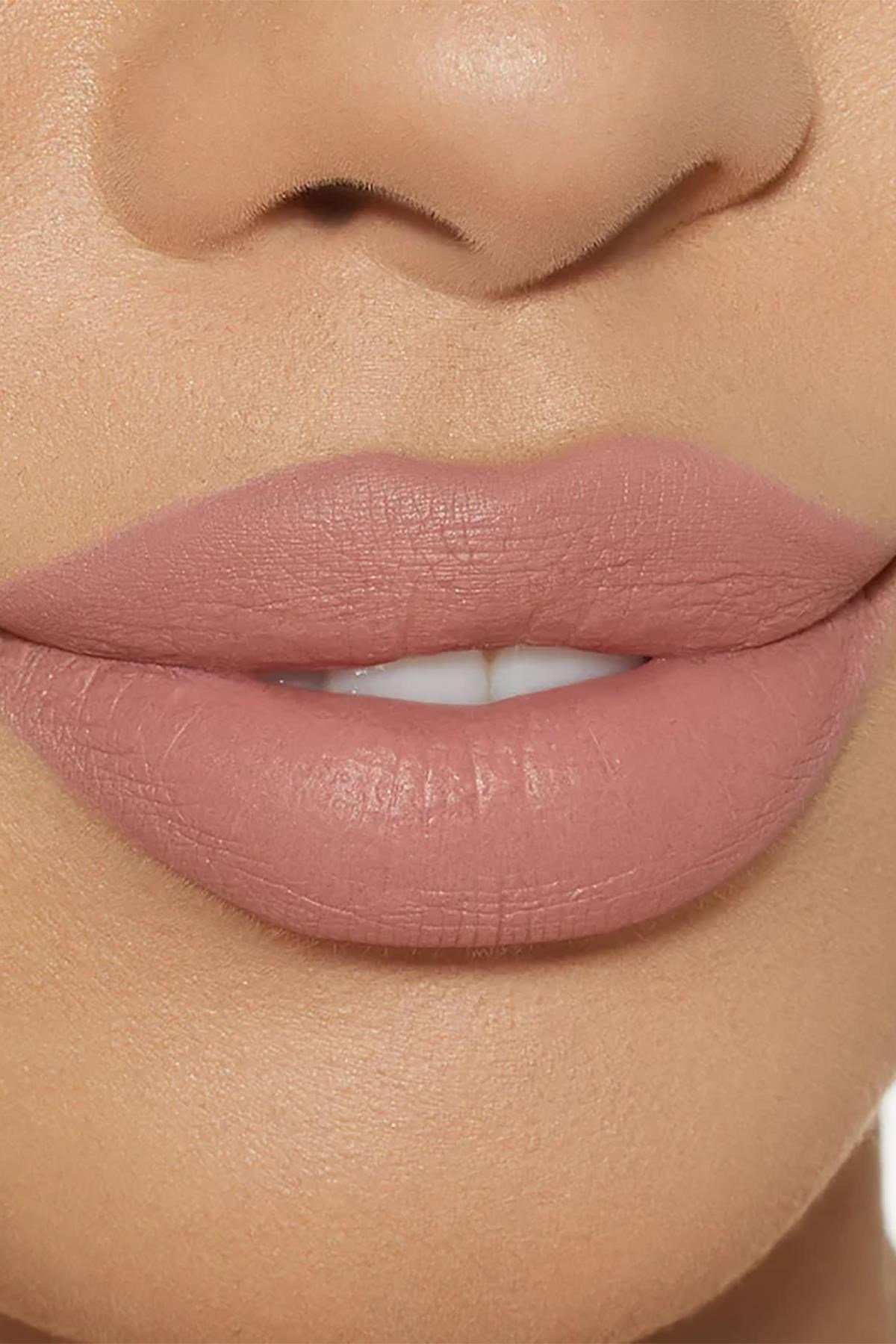 Kylie Dudak Kalemi ve Mat Likit Ruj Set 700 Bare