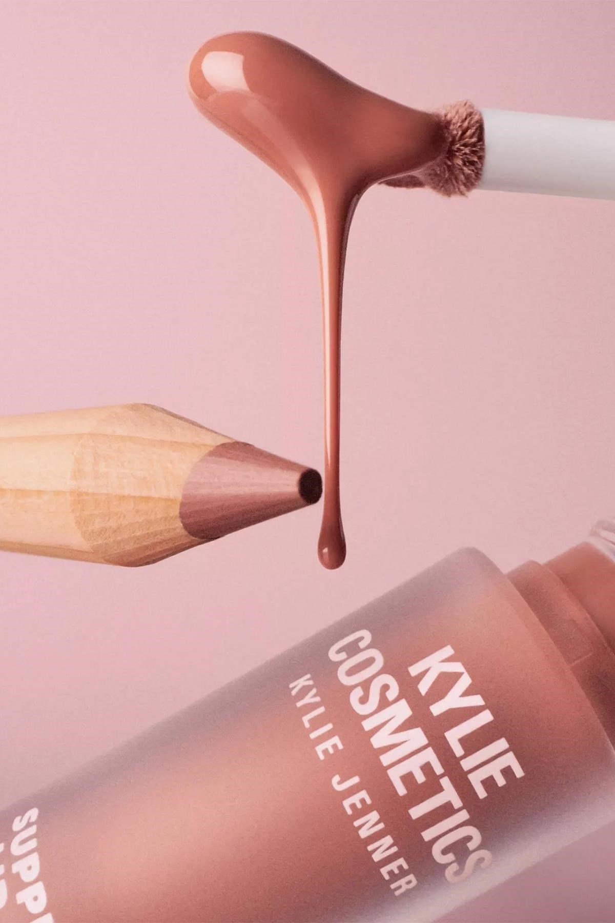 Kylie Glossy Lip Kit Dudak Kalemi ve Parlatıcı Set Coconut 2.0