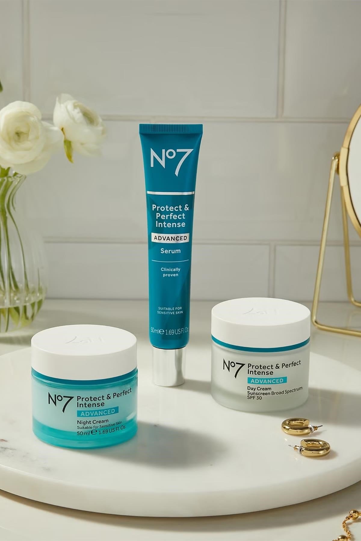 No7 Protect & Perfect Cilt Bakım Seti 3 Parça