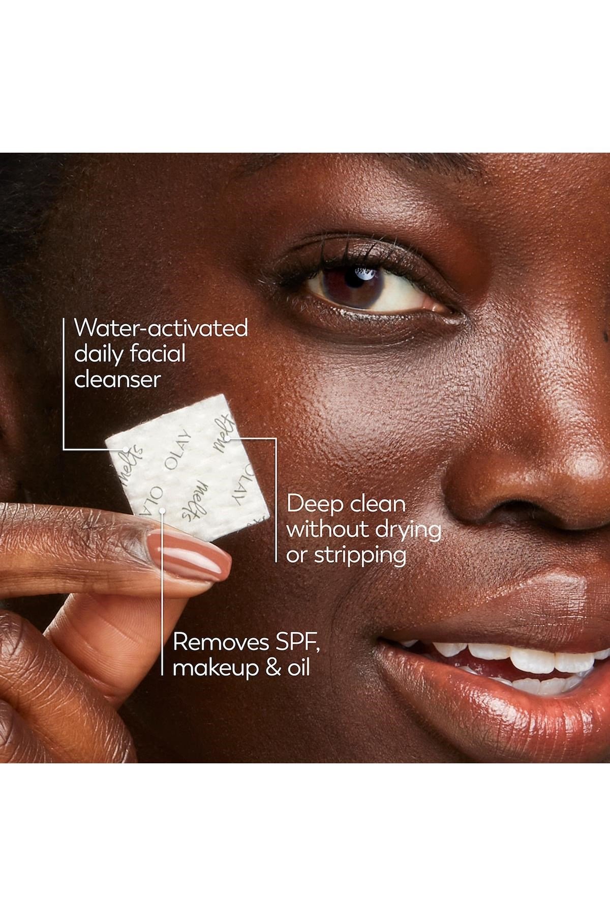Olay Cleansing Melts + Vitamin C Cilt Temizleyici Çözünen Ped 32 Adet