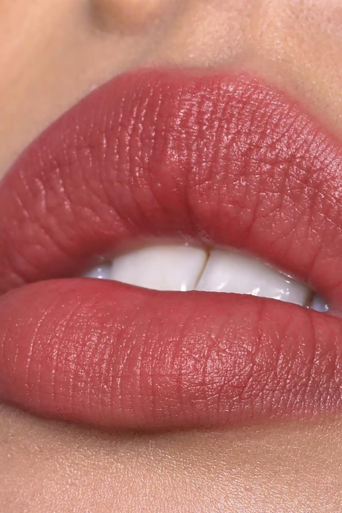 Refy Lip Blush Nemlendirici ve Doğal Bitişli Ruj Orchid 4.7GR