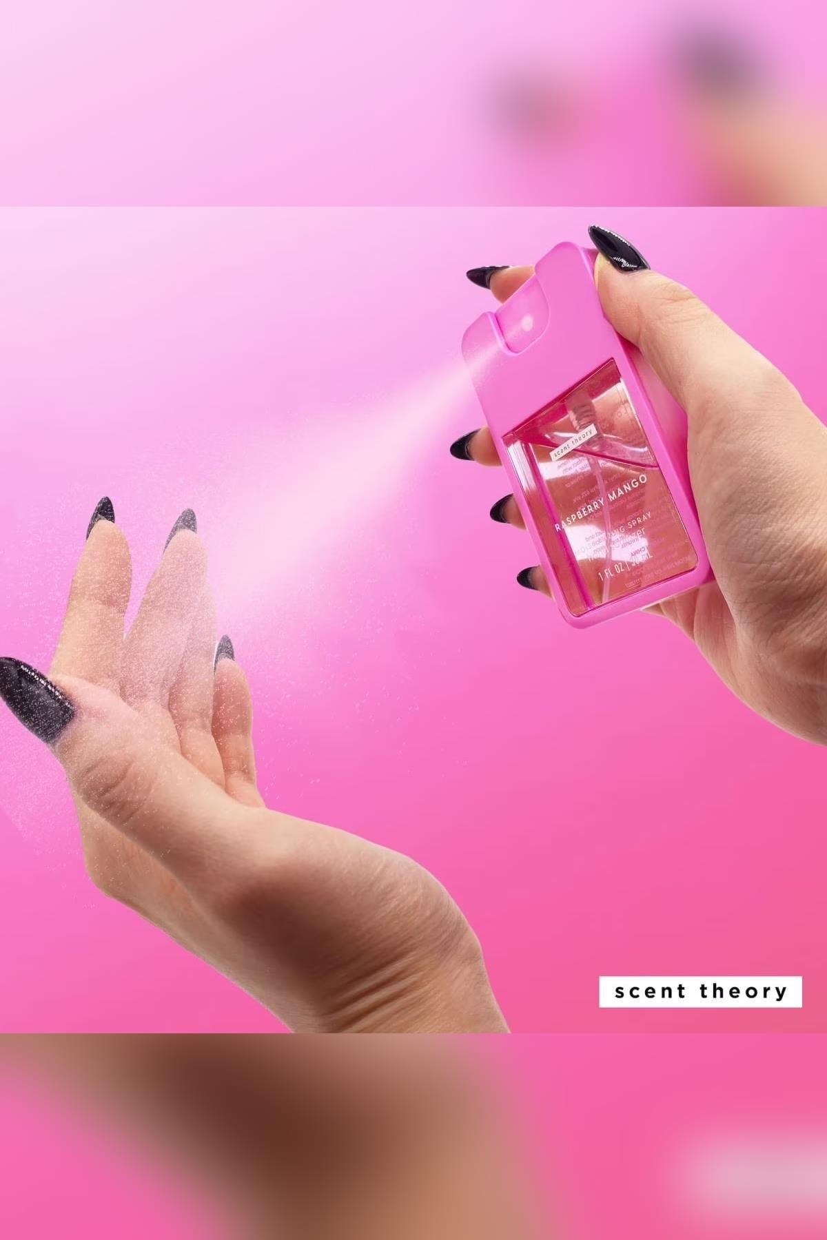 Scent Theory Raspberry Mango Nemlendirici ve Kokulu El Temizleme Spreyi 30ML