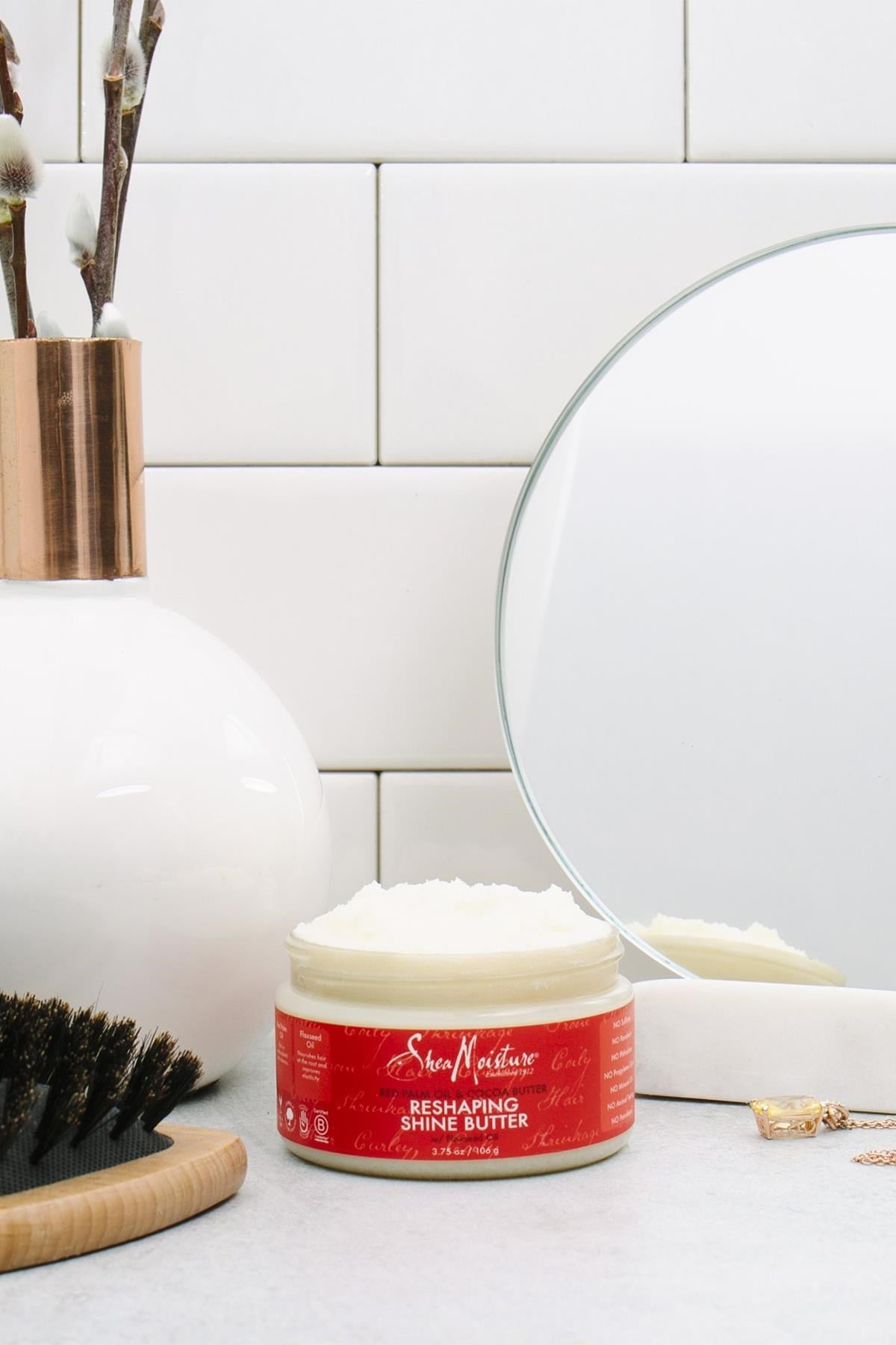 Shea Moisture Kırmızı Palmiye ve Kakao Yağlı Parlaklık Kazandıran Saç Bakımı 106GR