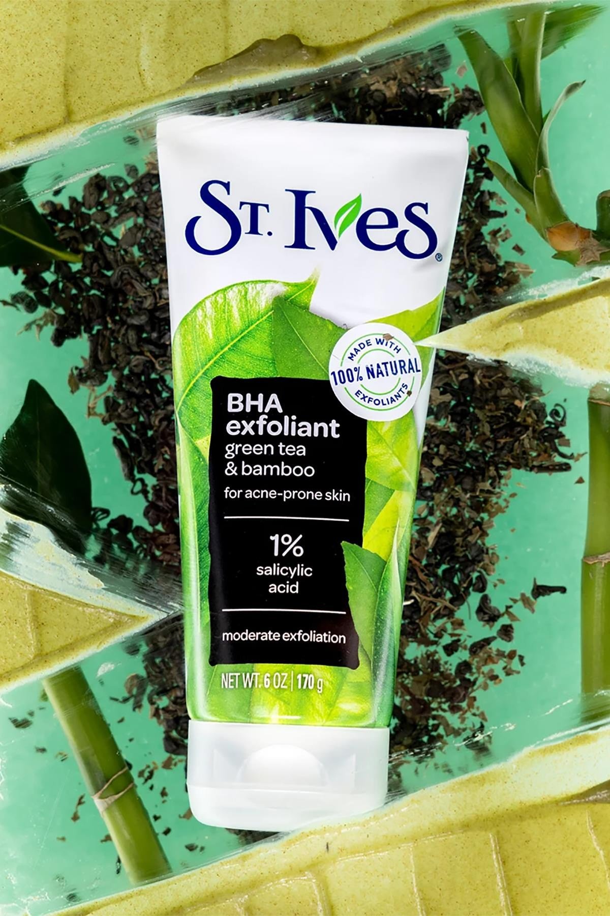 St.Ives BHA Yeşil Çay ve Bambu Özlü Akne Karşıtı Yüz Peelingi 170GR
