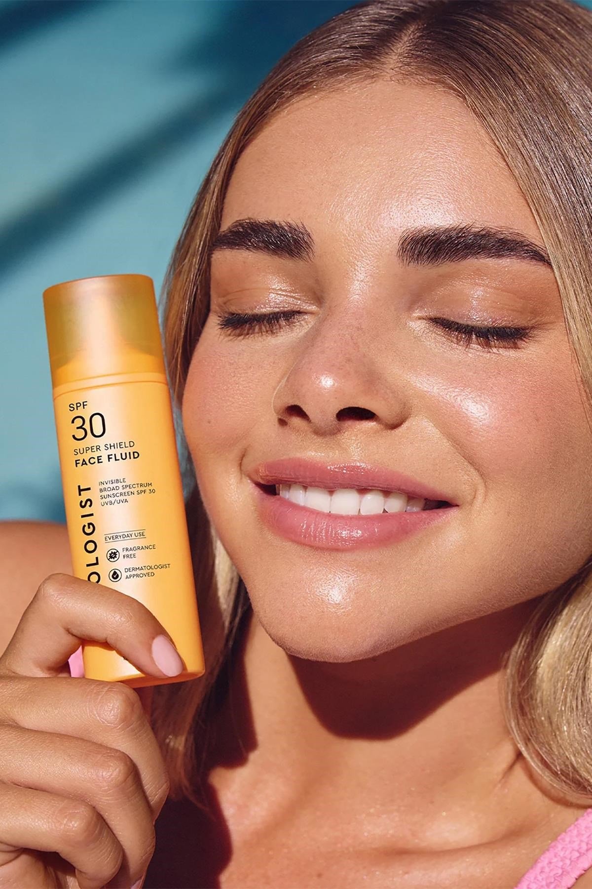 Tanologist Super Shield Face Fluid SPF30 Güneş Koruyucu Yüz Losyonu 50ML