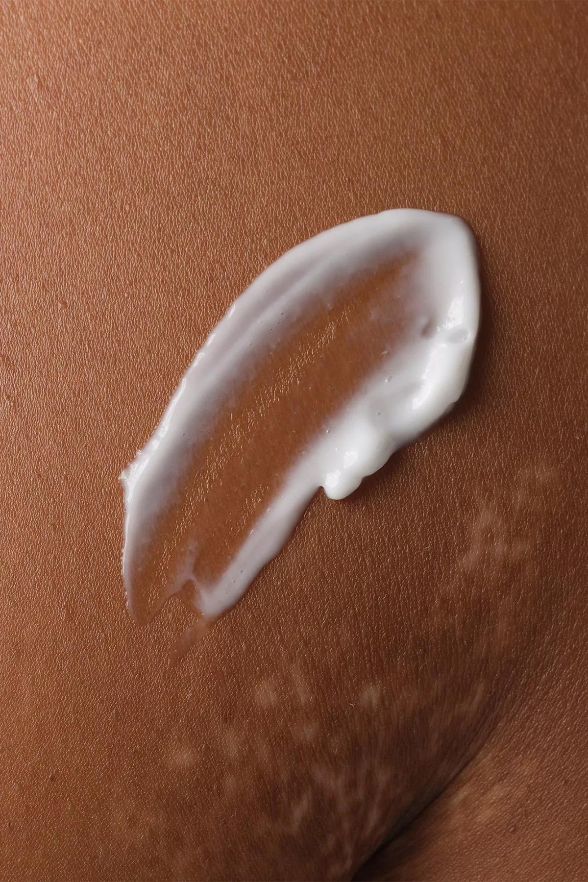 The Ordinary Natural Moisturizing Factors + Inulin Nemlendirici Vücut Losyonu 240ML