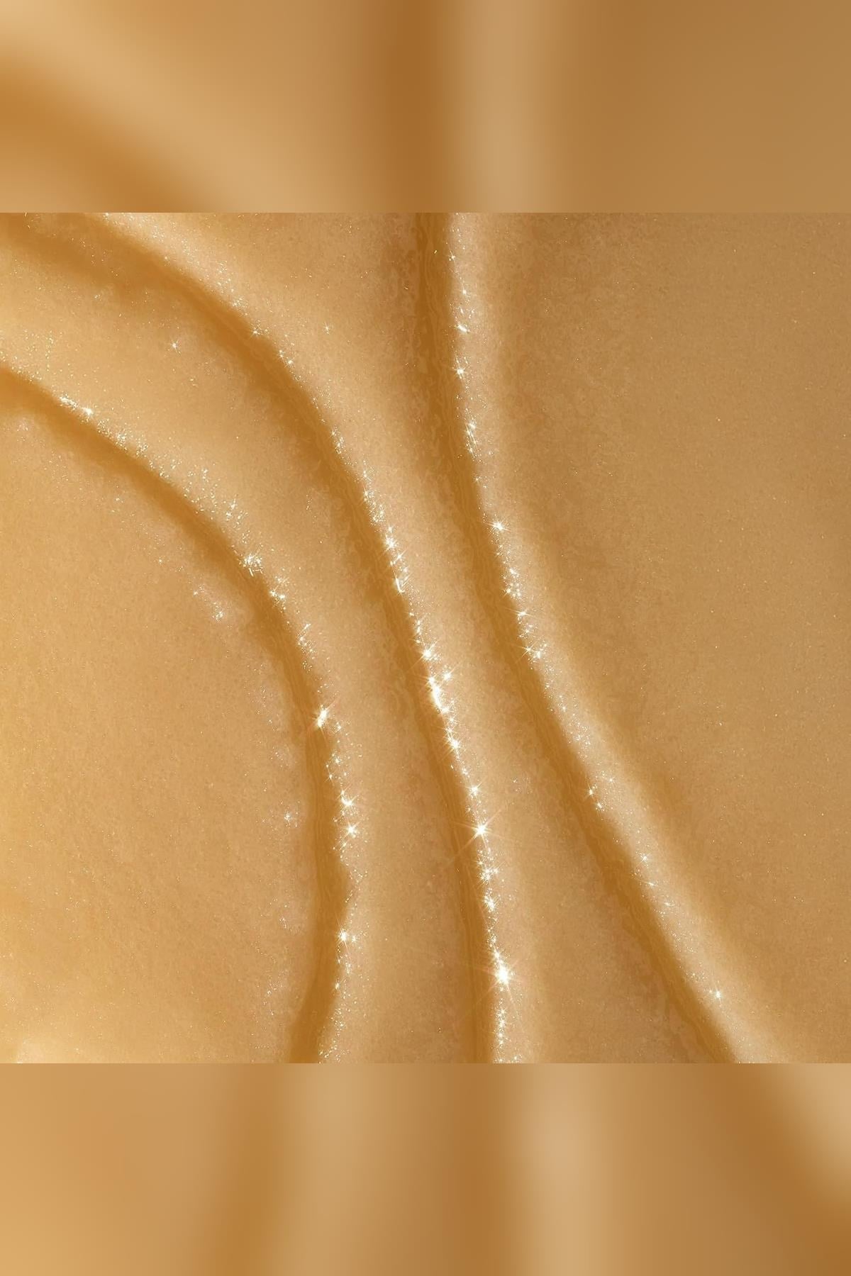 Tree Hut Golden Vanilla Günlük Nemlendirici Vücut Peelingi 425GR