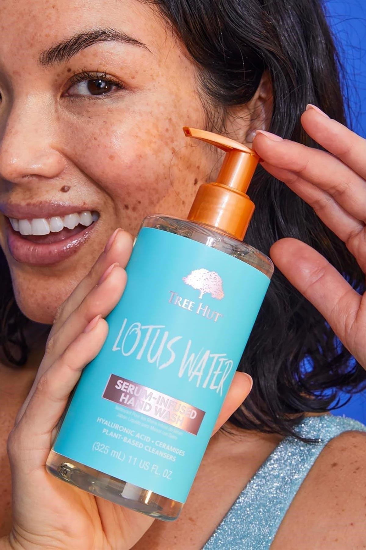 Tree Hut Lotus Water Nemlendirici Serum Destekli Sıvı El Sabunu 325ML