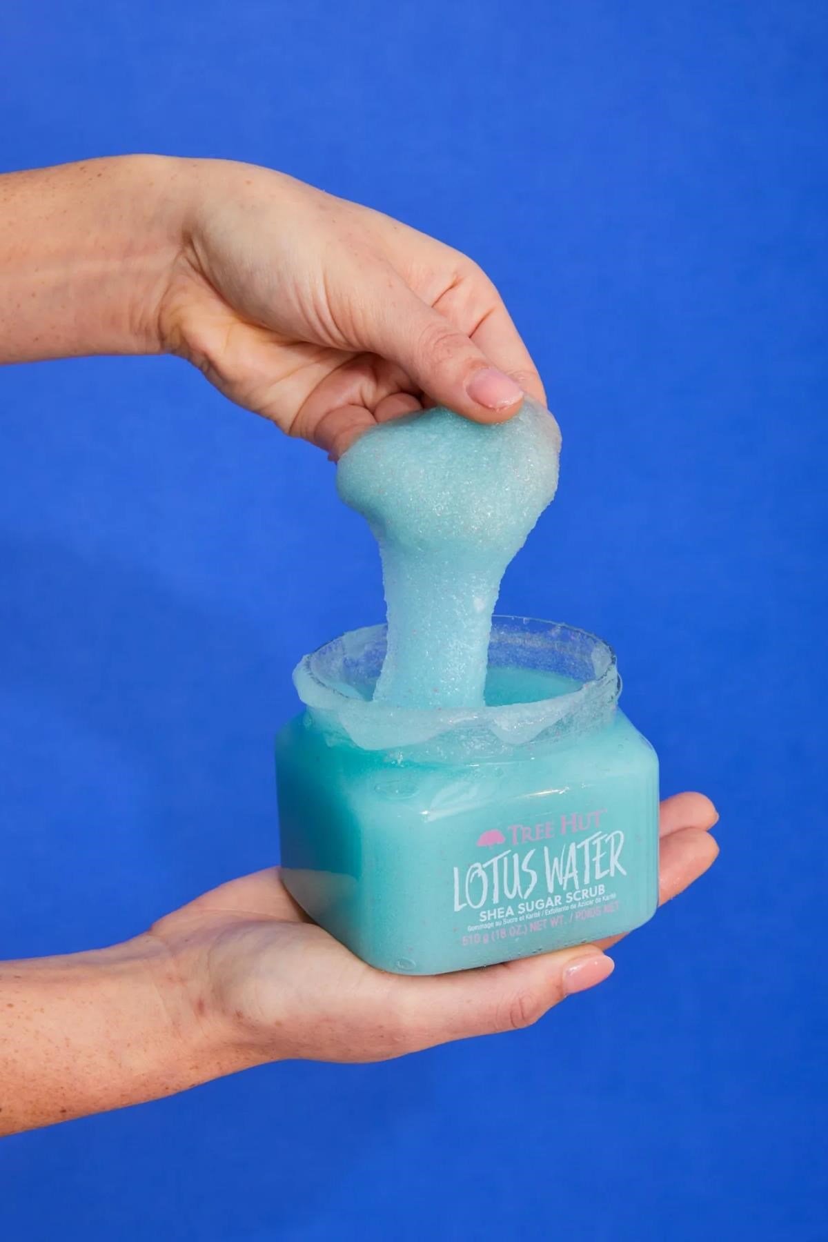 Tree Hut Lotus Water Shea Sugar Scrub Vücut Peelingi 510GR
