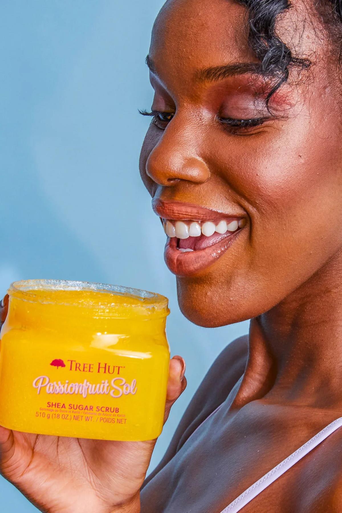 Tree Hut Passionfruit Sol Shea Sugar Scrub Vücut Peelingi 510GR