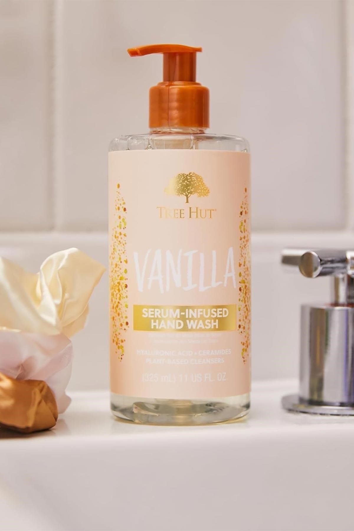 Tree Hut Vanilla Nemlendirici Serum Destekli Sıvı El Sabunu 325ML