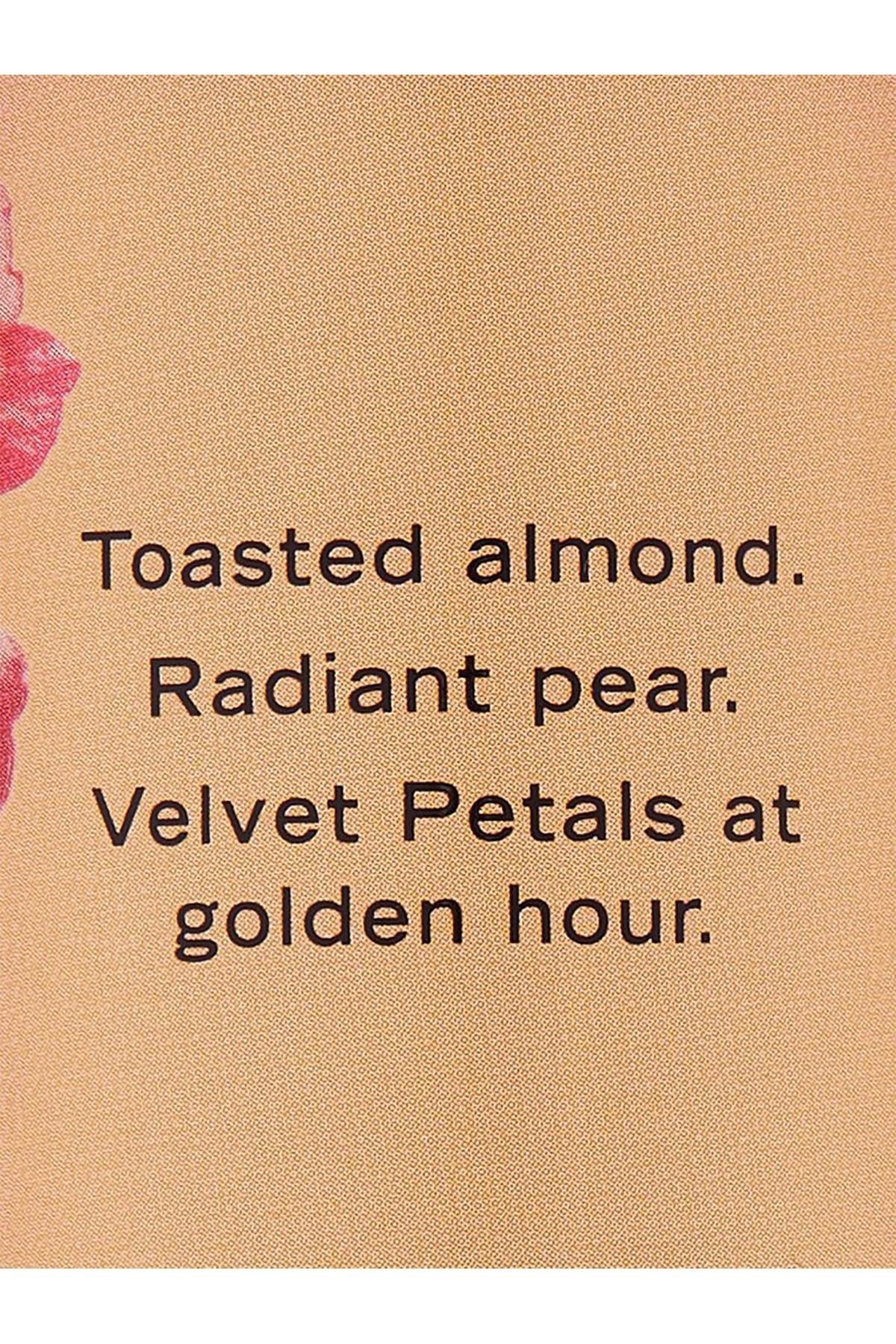 Victoria's Secret Velvet Petals Golden Vücut Spreyi 250ML