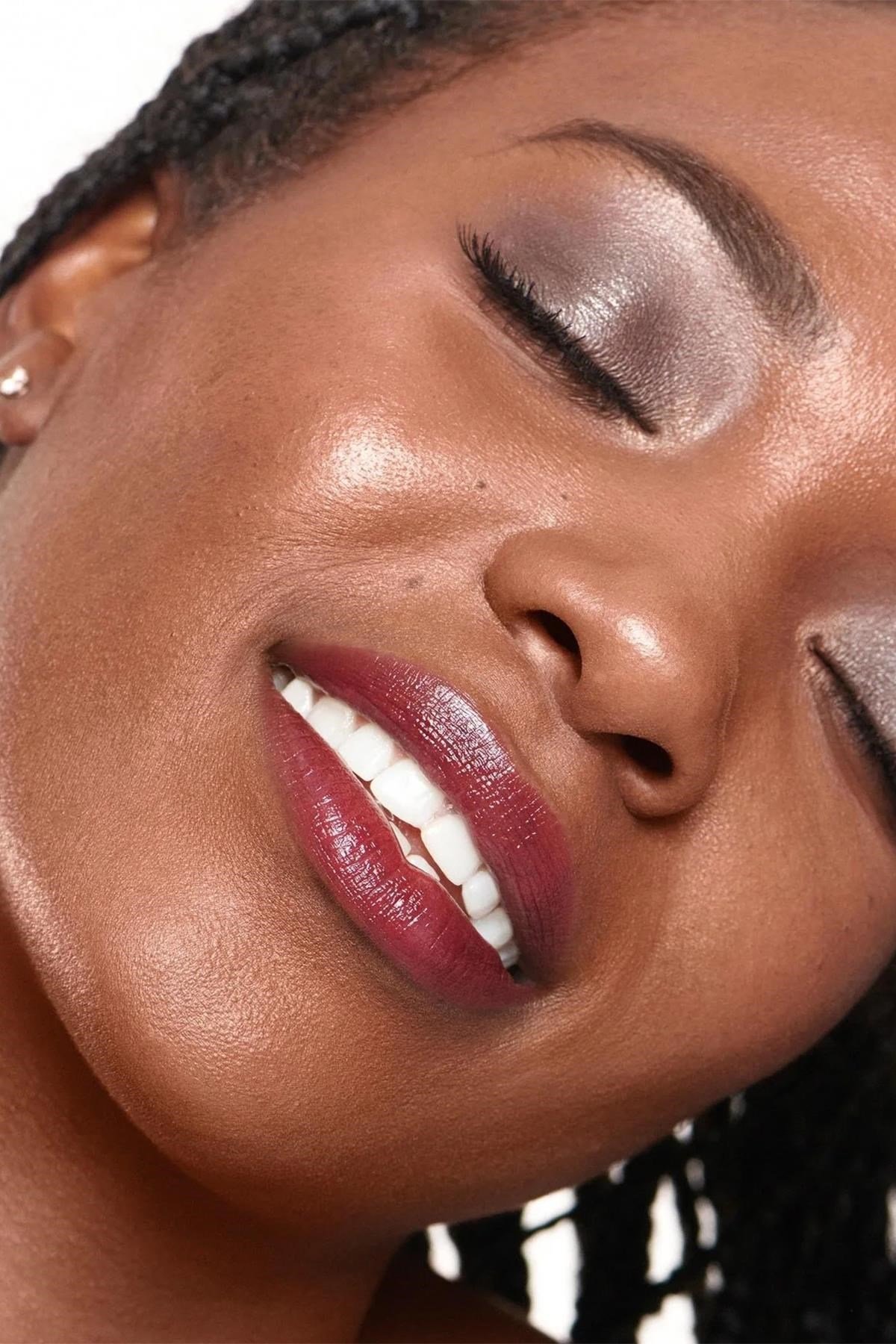 Wonderskin Uzun Süre Kalıcı Renkli Dudak Maskesi Beautiful 4ML