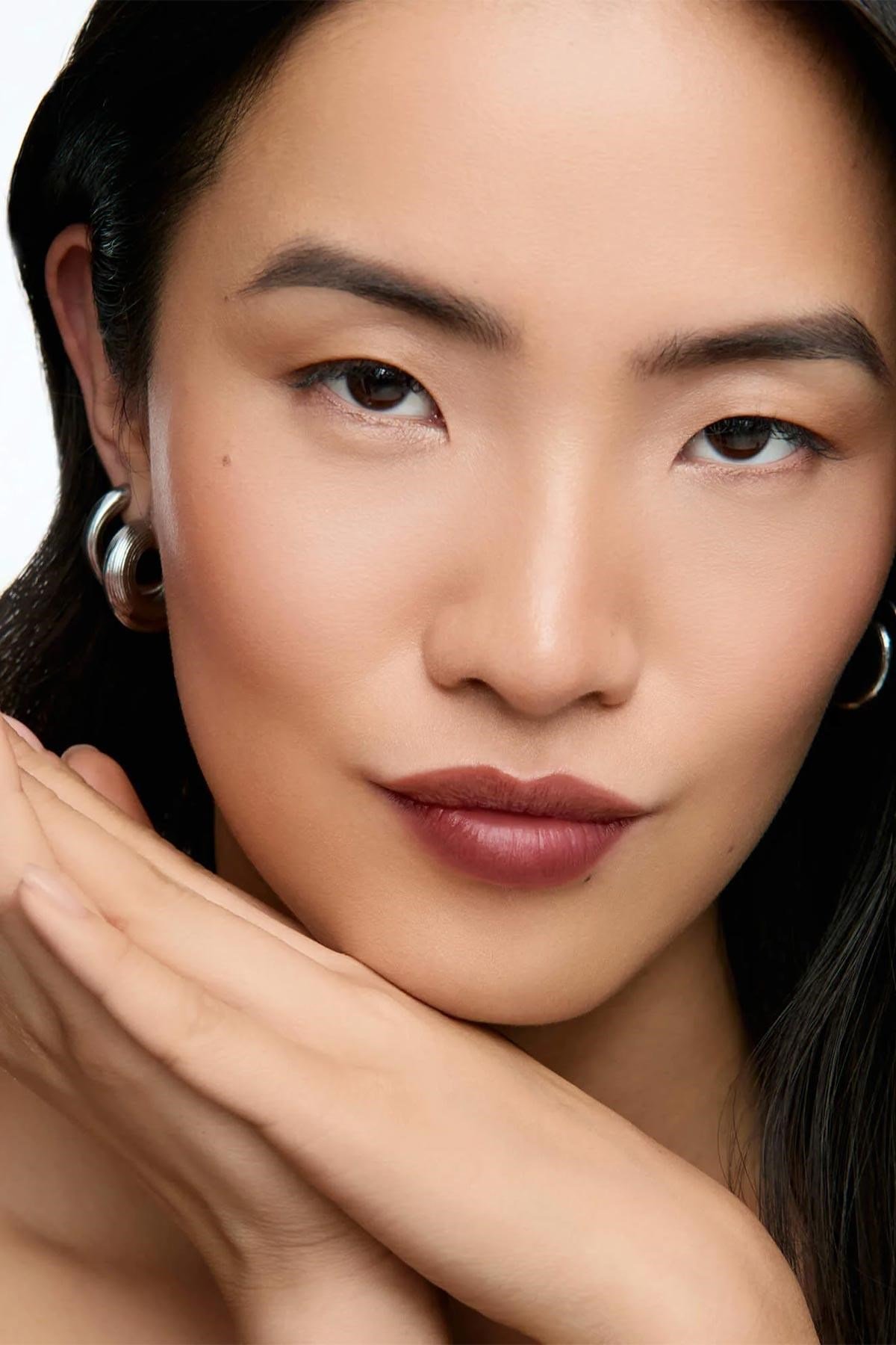 Wonderskin Uzun Süre Kalıcı Renkli Dudak Maskesi Demure 4ML