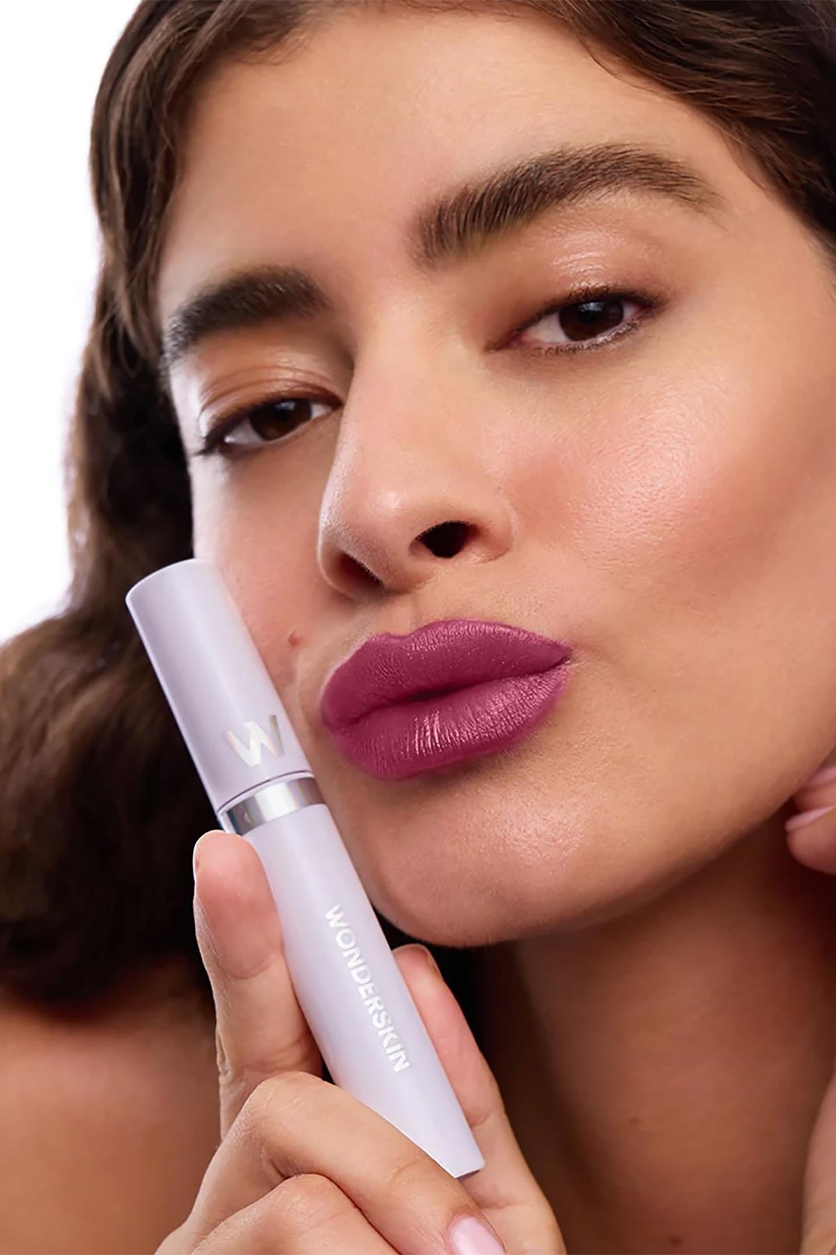 Wonderskin Uzun Süre Kalıcı Renkli Dudak Maskesi Bella 4ML