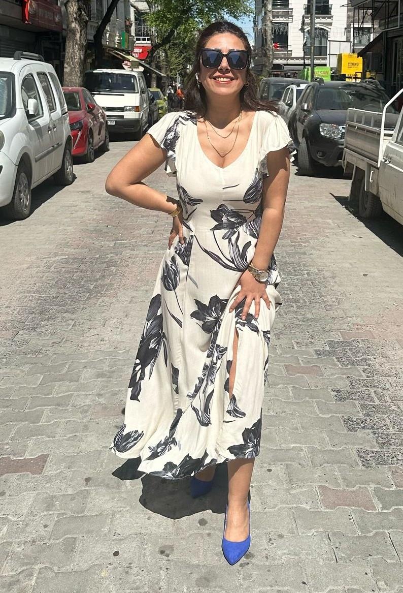Açelya Gri Çiçekli Elbise